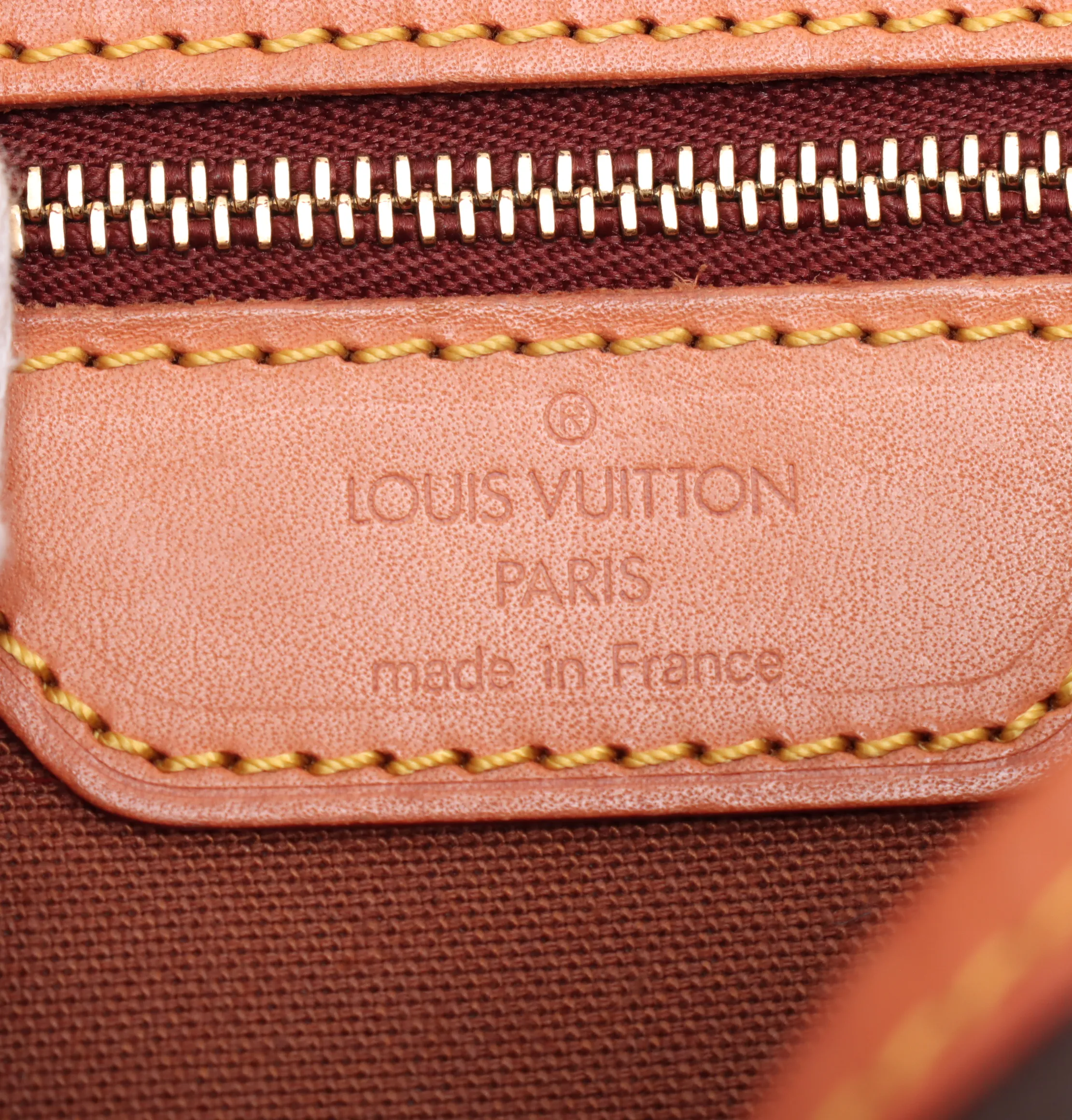 Louis Vuitton Sac Gibeciere Messenger Bag Monogram Canvas