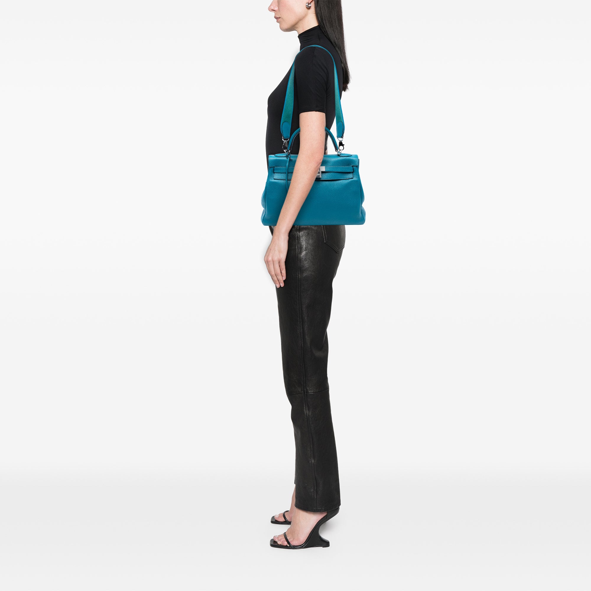 Togo Amazon Kelly II Retourne 32