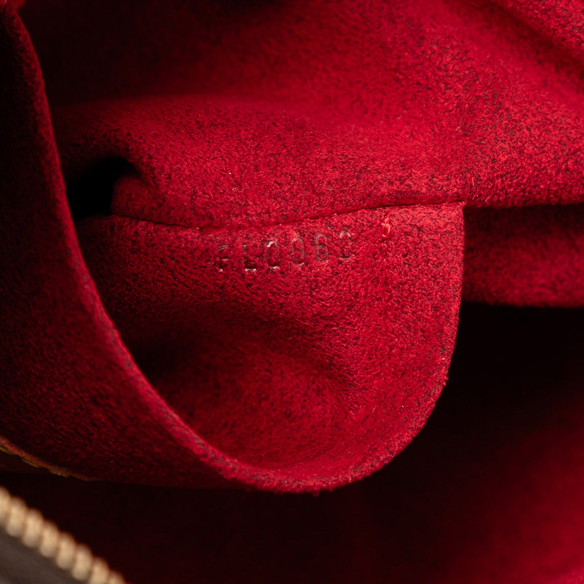 Monogram Croissant MM