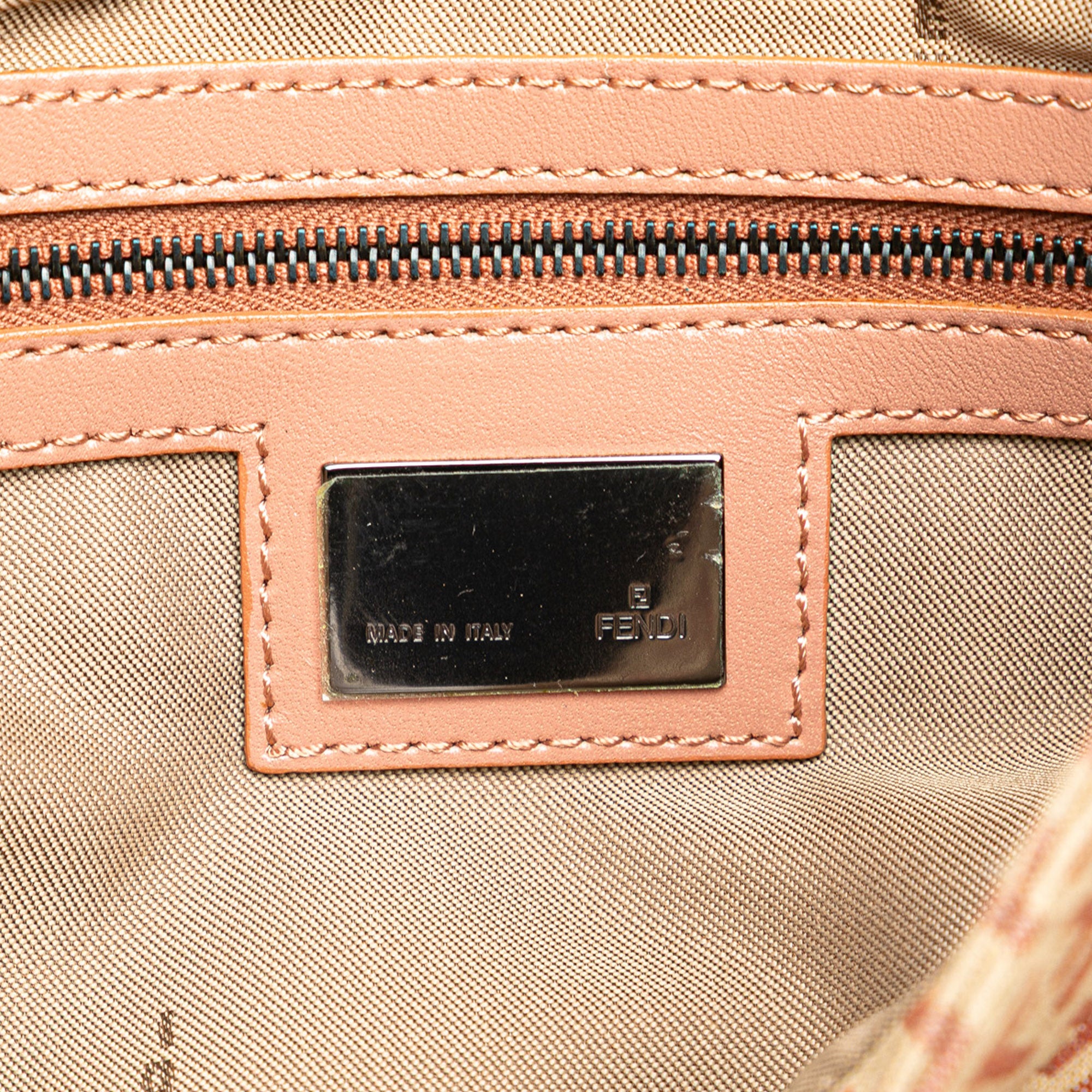 Zucchino Canvas Crossbody