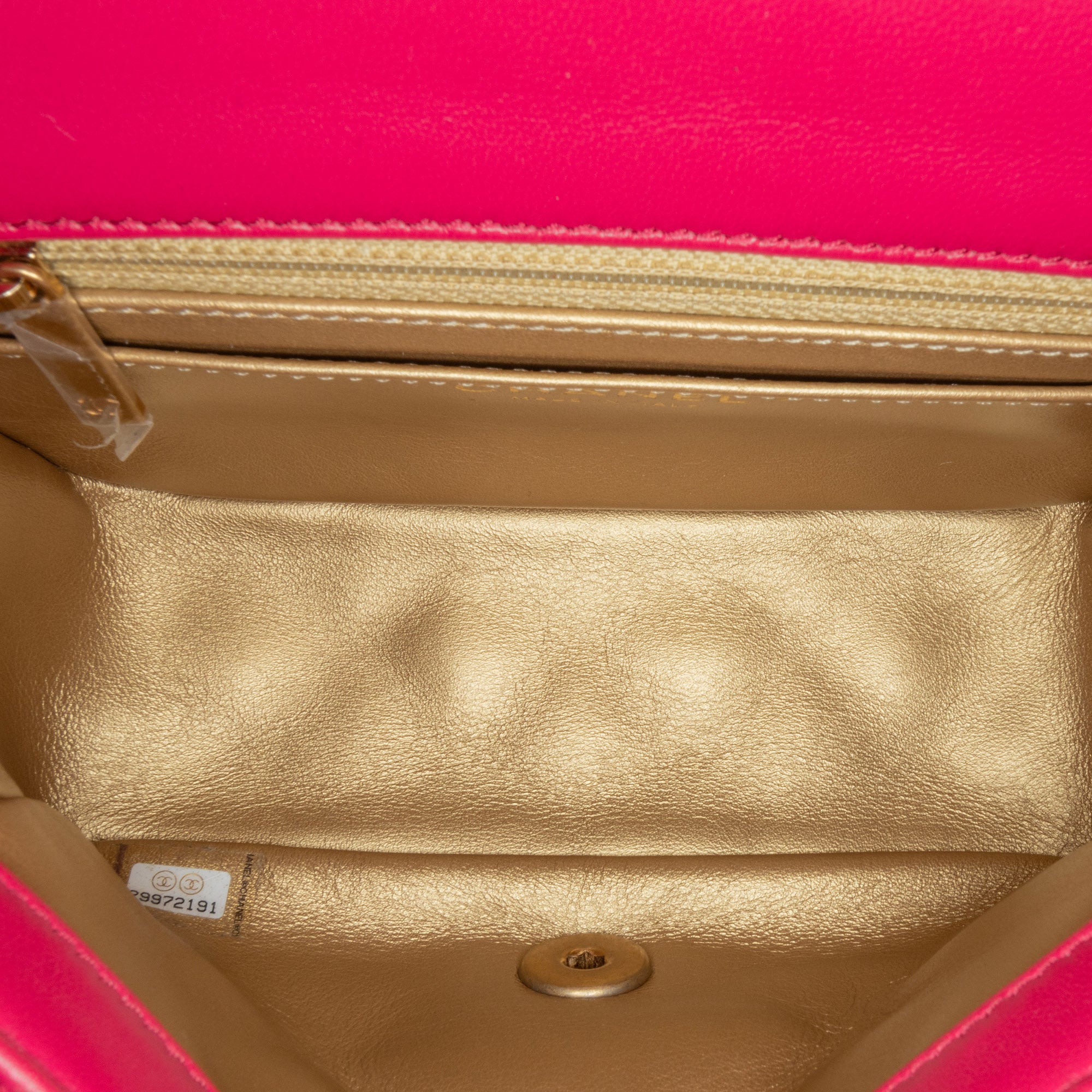 Mini Square Classic Lambskin Pearl Crush Single Flap