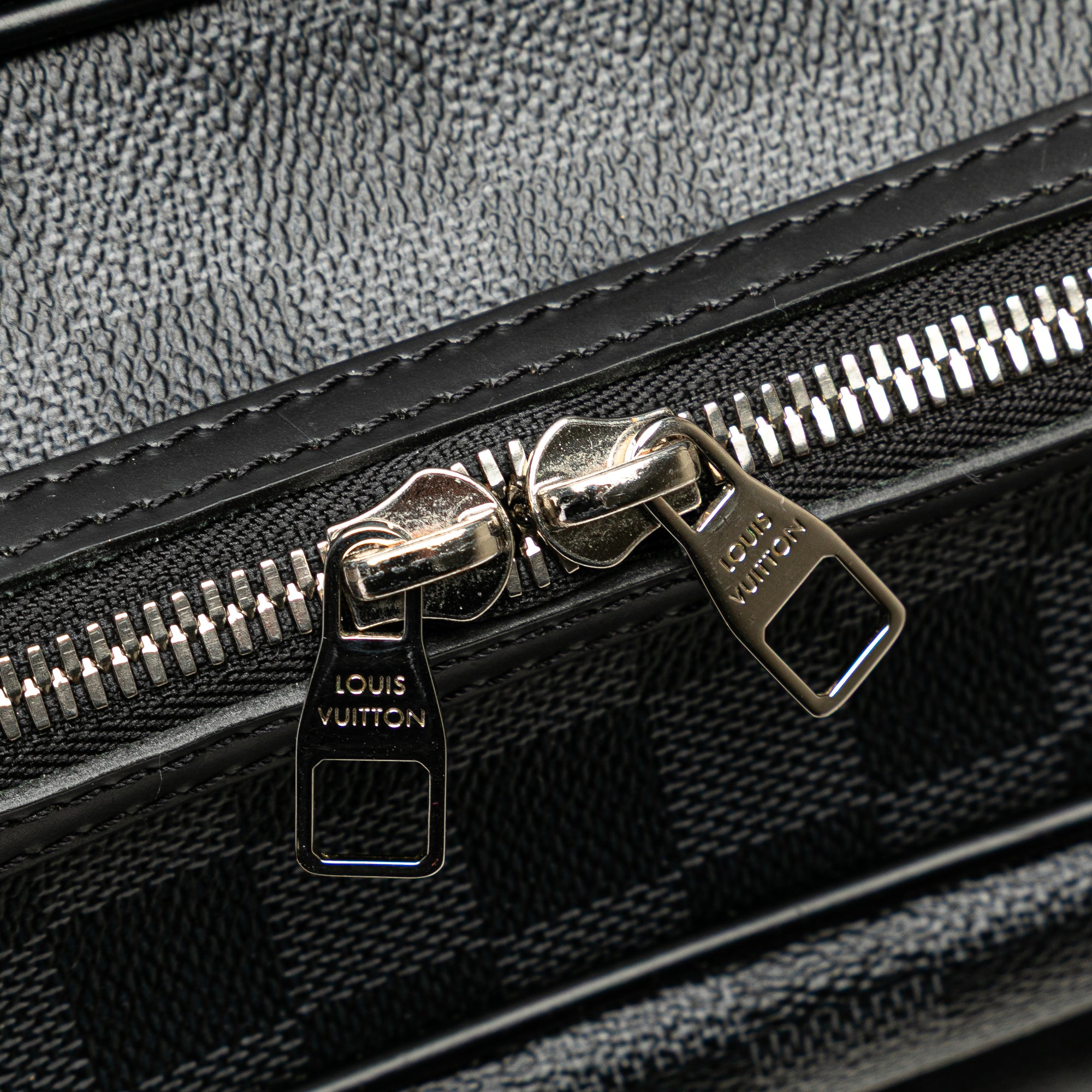 Damier Graphite Sac Leoh