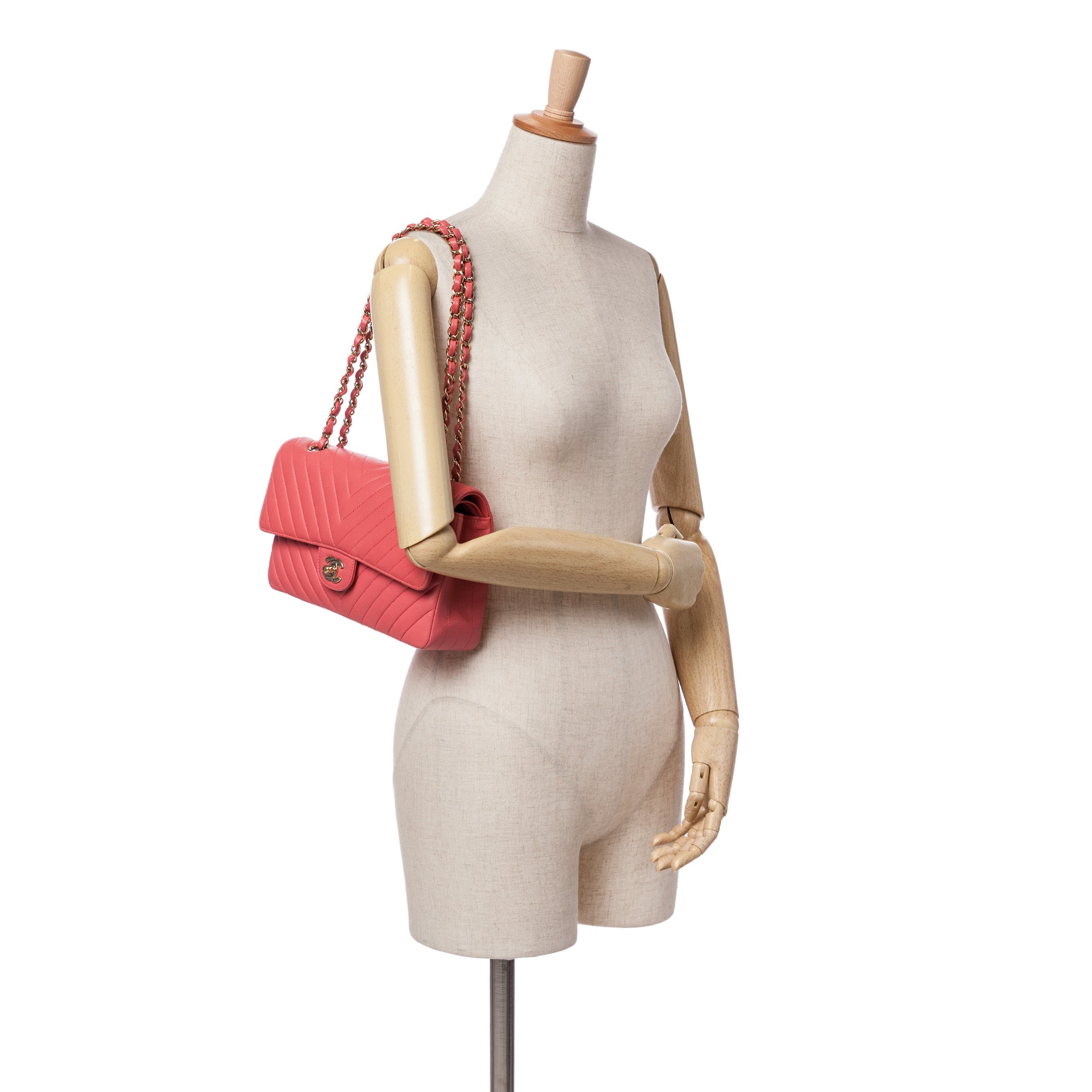 Medium Classic Chevron Lambskin Double Flap