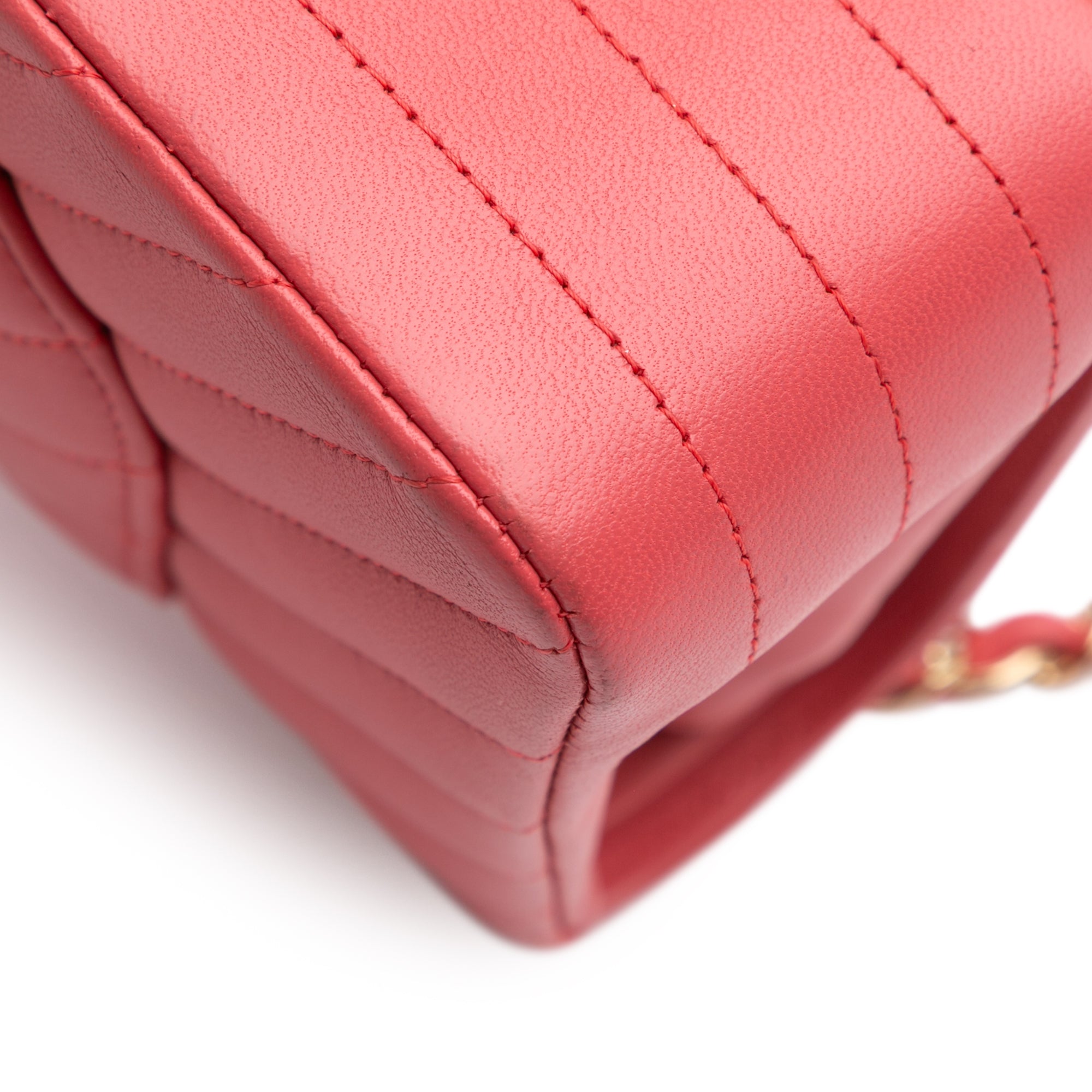 Medium Classic Chevron Lambskin Double Flap