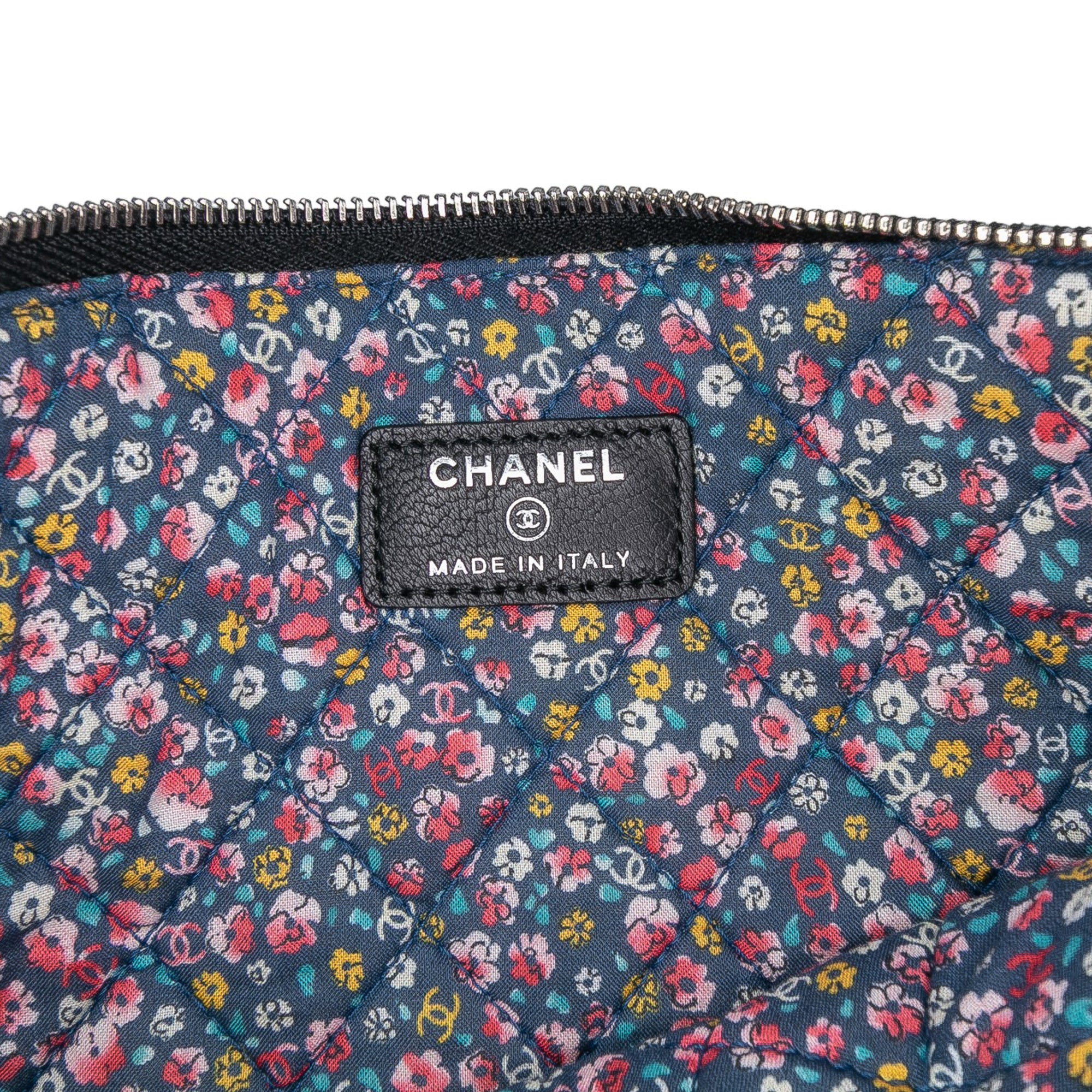 Medium Caviar Lucky Clover O Case Clutch