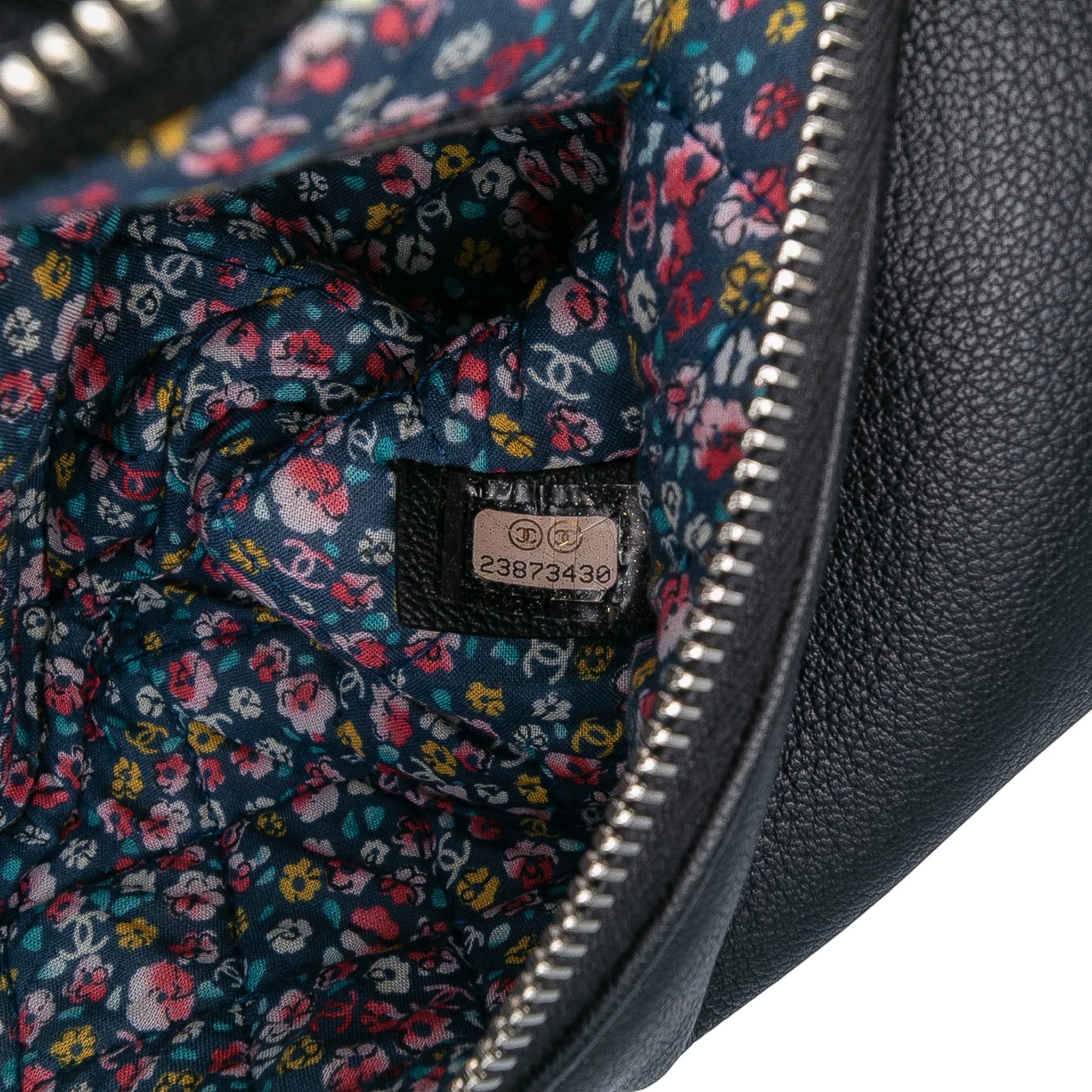 Medium Caviar Lucky Clover O Case Clutch