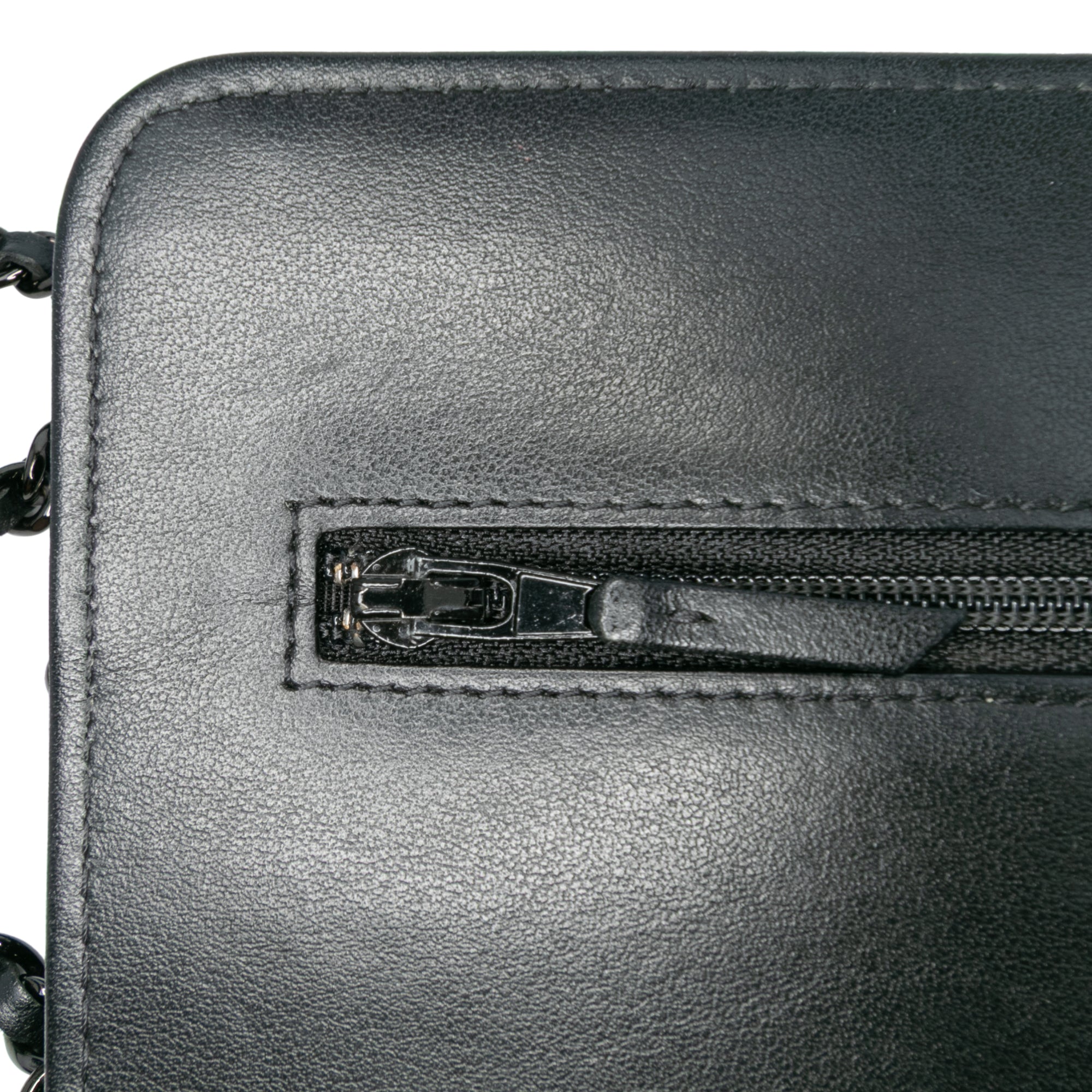 Chevron Aged Calfskin Gabrielle Wallet On Chain