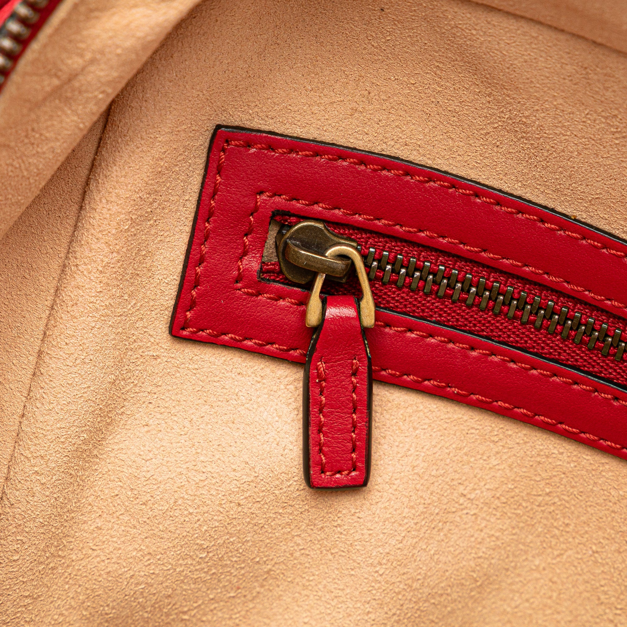 Small GG Marmont Matelasse Leather Sylvie Top Handle Satchel