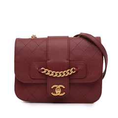 Medium Quilted Sheepskin Front Chain Flap