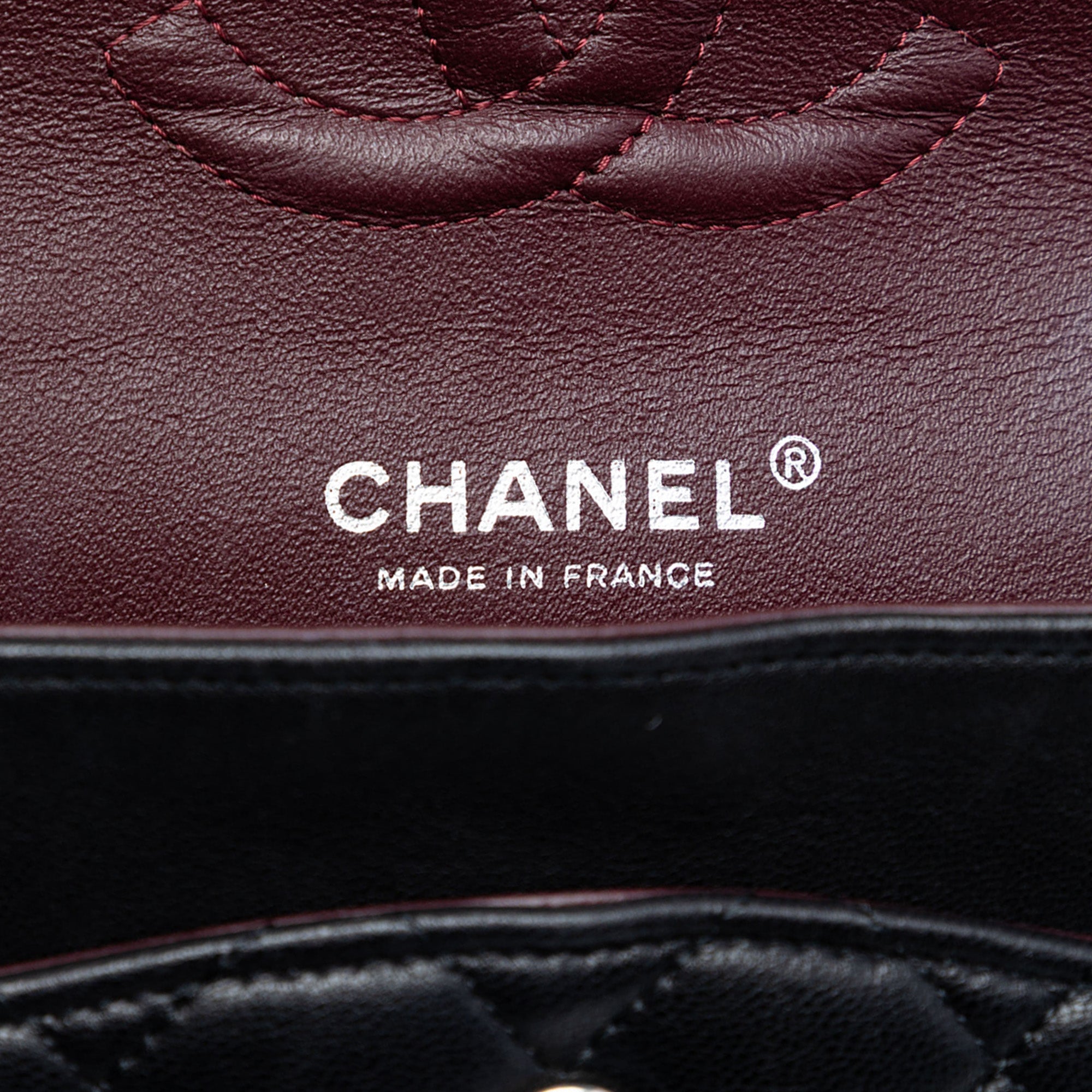 Medium Classic Lambskin Double Flap