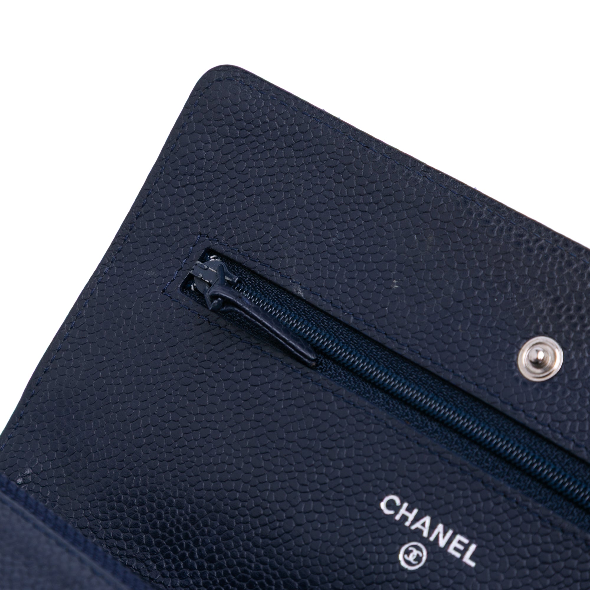 CC Quilted Caviar Wallet on Chain