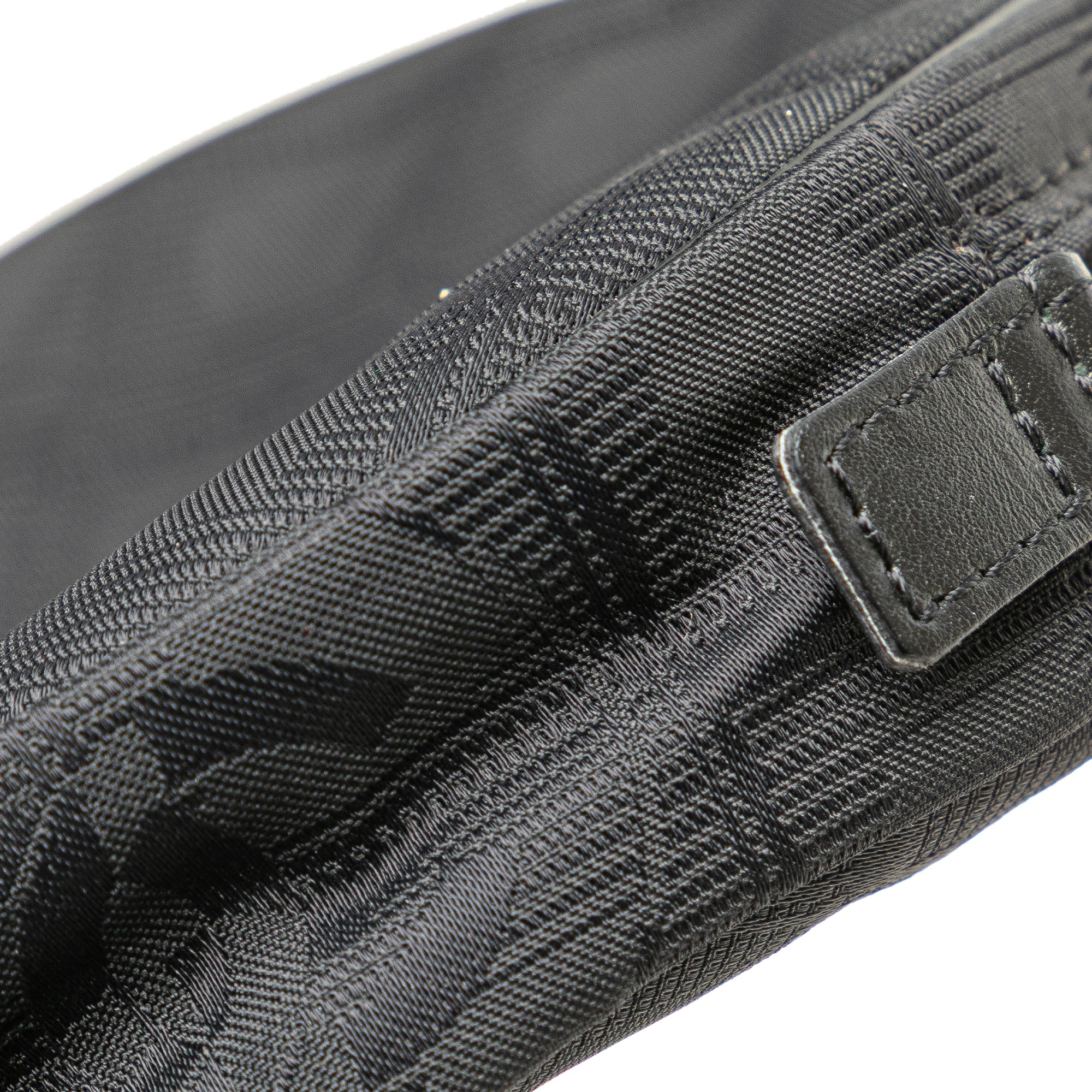 New Travel Line Nylon Round Pouch