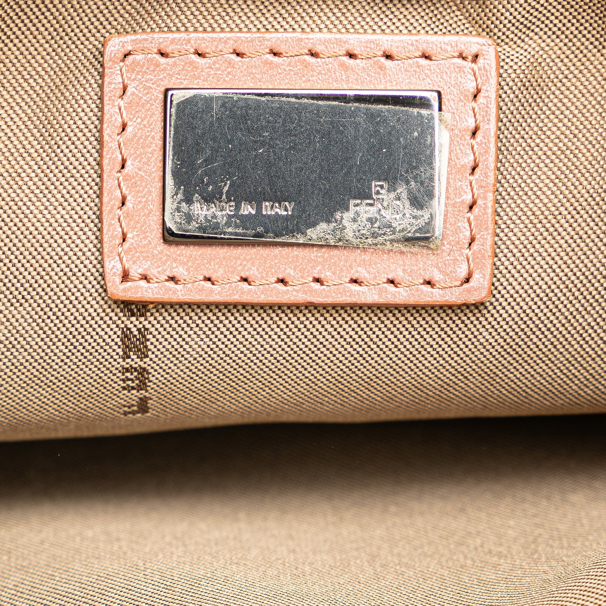 Zucchino Canvas Crossbody