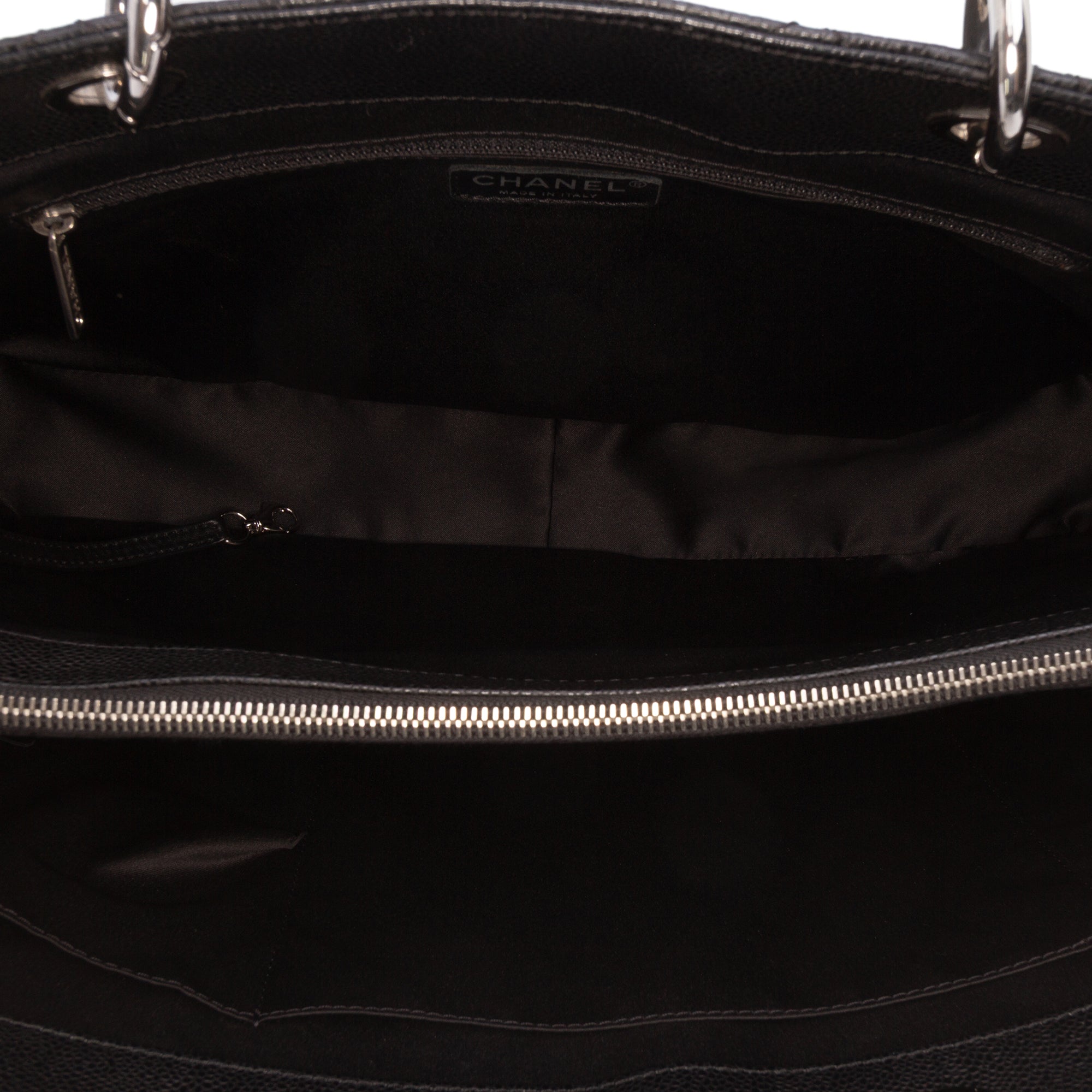 Caviar Grand Shopping Tote XL