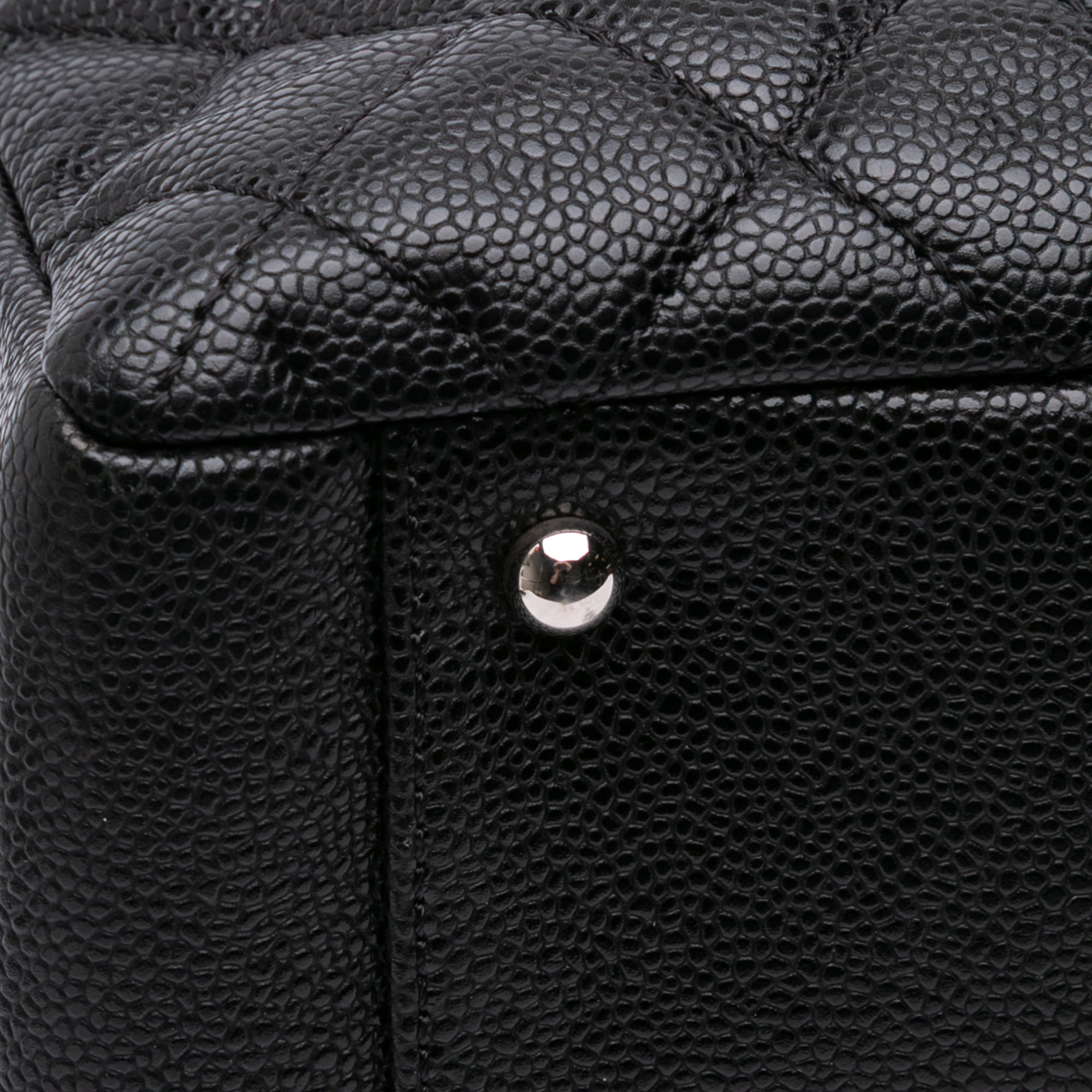 Caviar Grand Shopping Tote XL