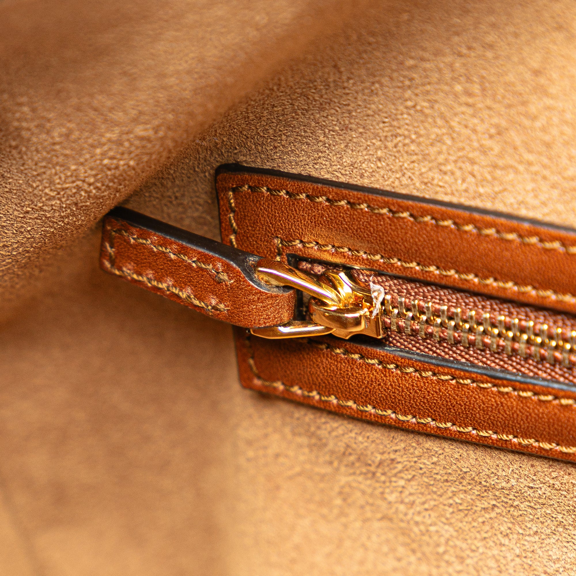 Medium GG Supreme Satchel