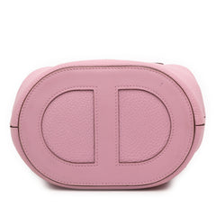 Clemence and Swift In The Loop 18