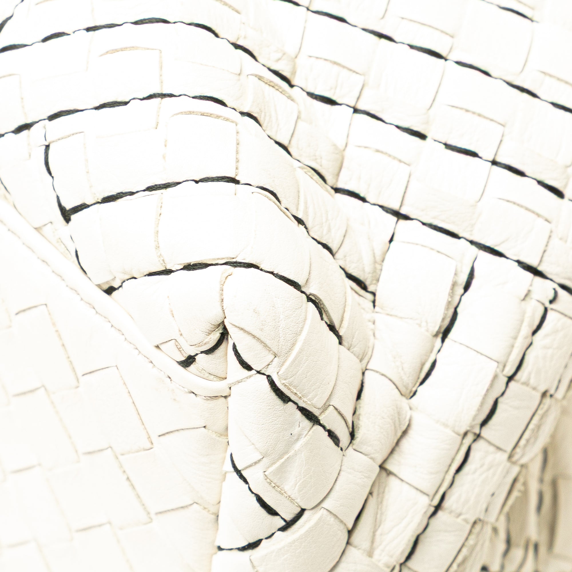 Medium Intrecciato Stitched Double Chain Tote