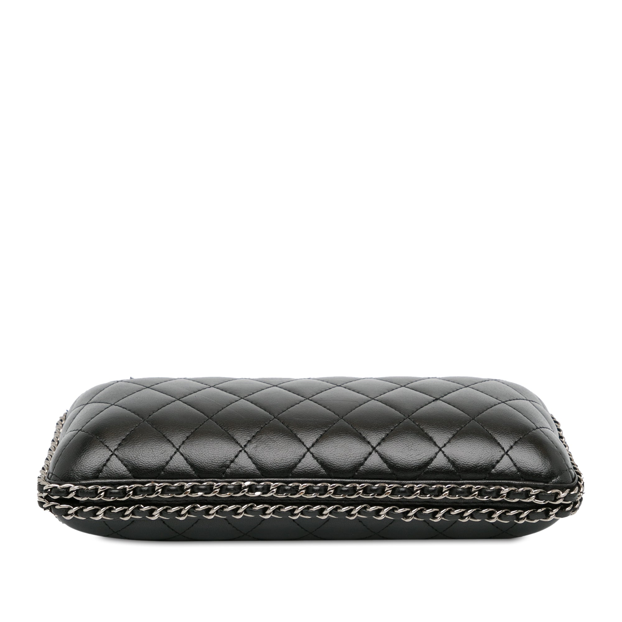 Quilted Lambskin Chain Around Clutch_3