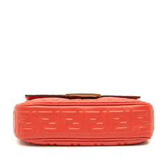 Zucca Embossed Leather Chain Midi Baguette