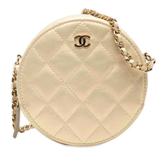 Quilted Iridescent Lambskin Round Clutch With Chain