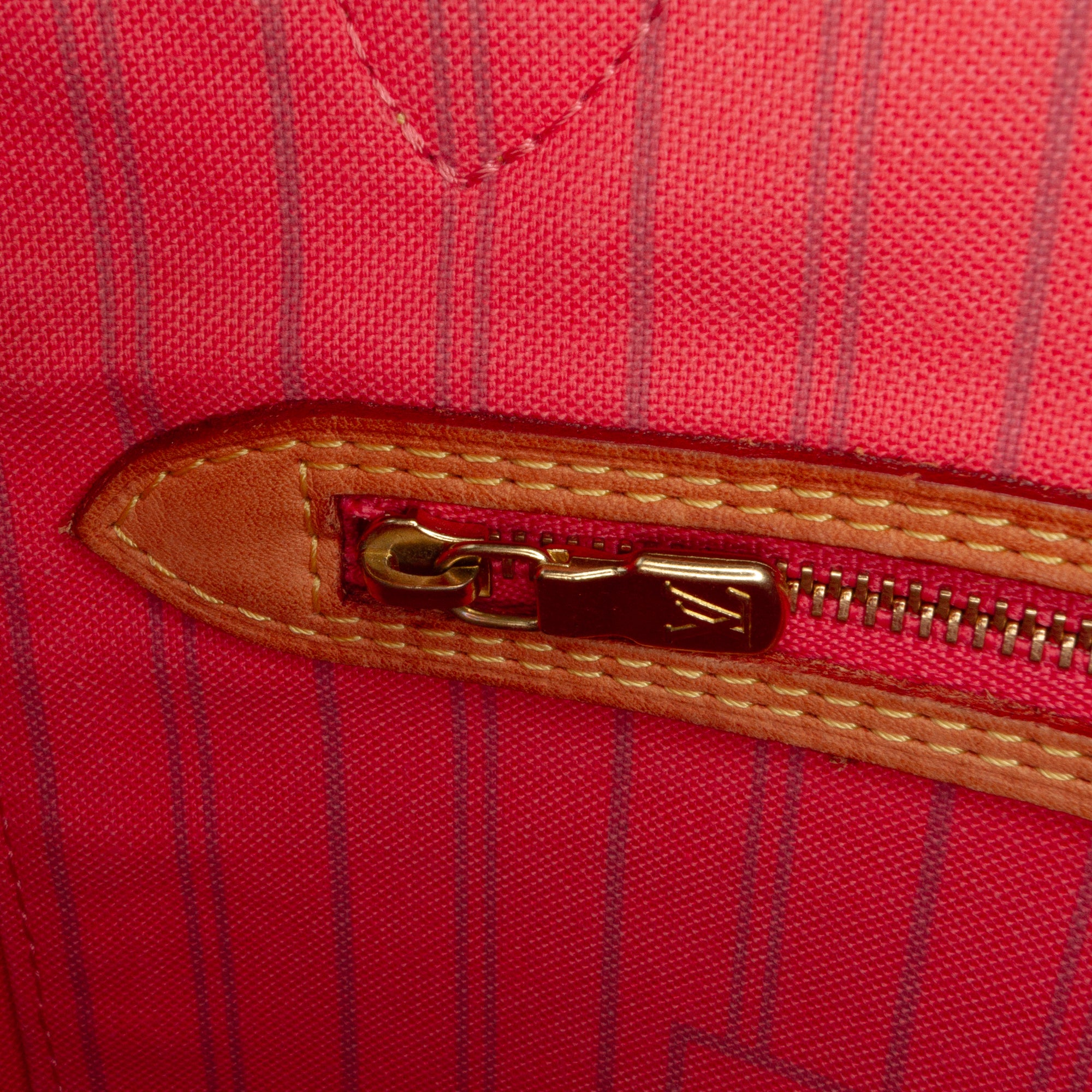 Monogram V Neverfull MM