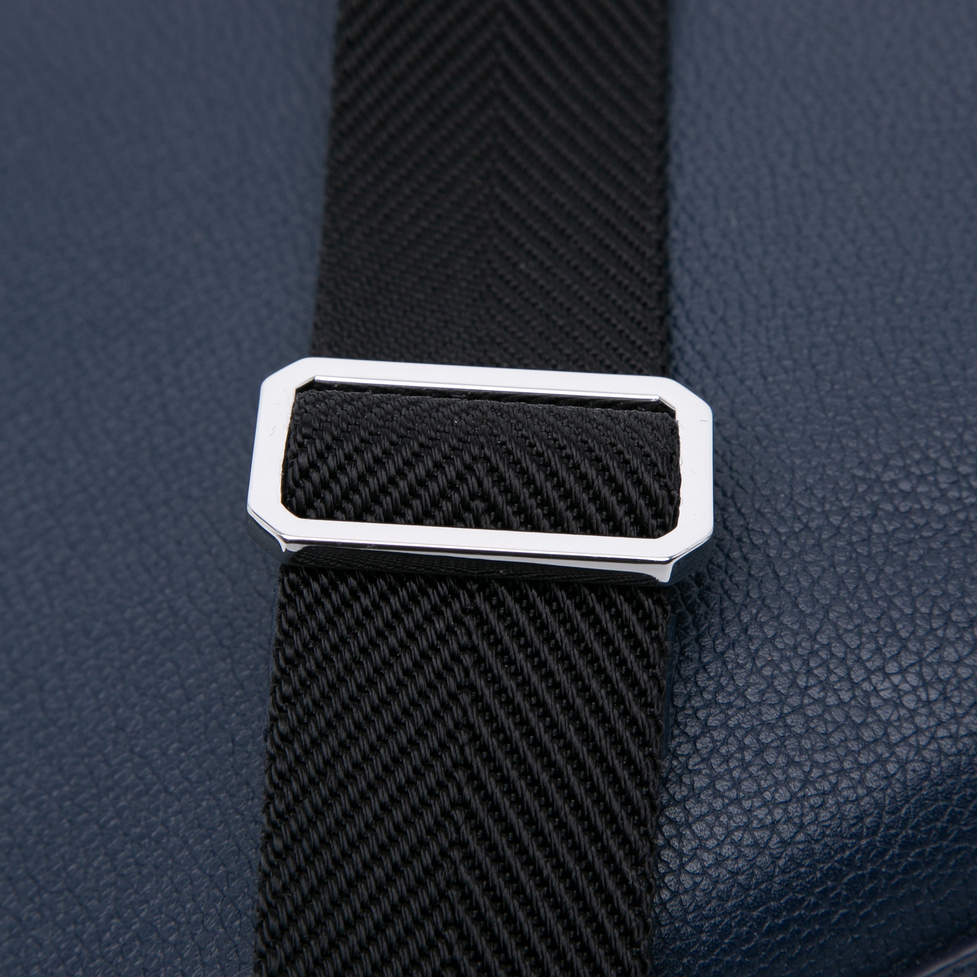 Small Grained Calfskin Camouflage Aren Tote