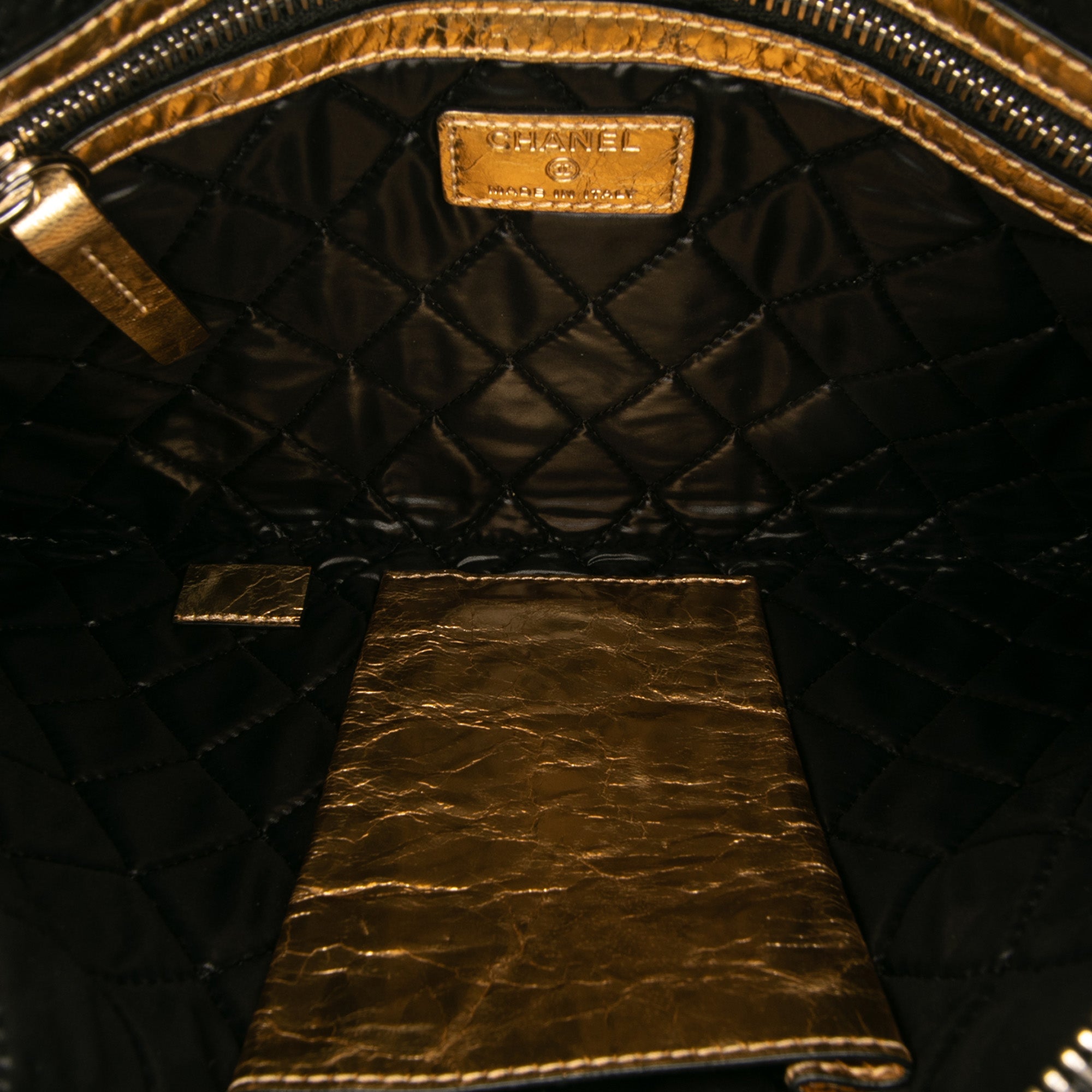 Metallic Lambskin Je Ne Suis Pas En Solde Clutch