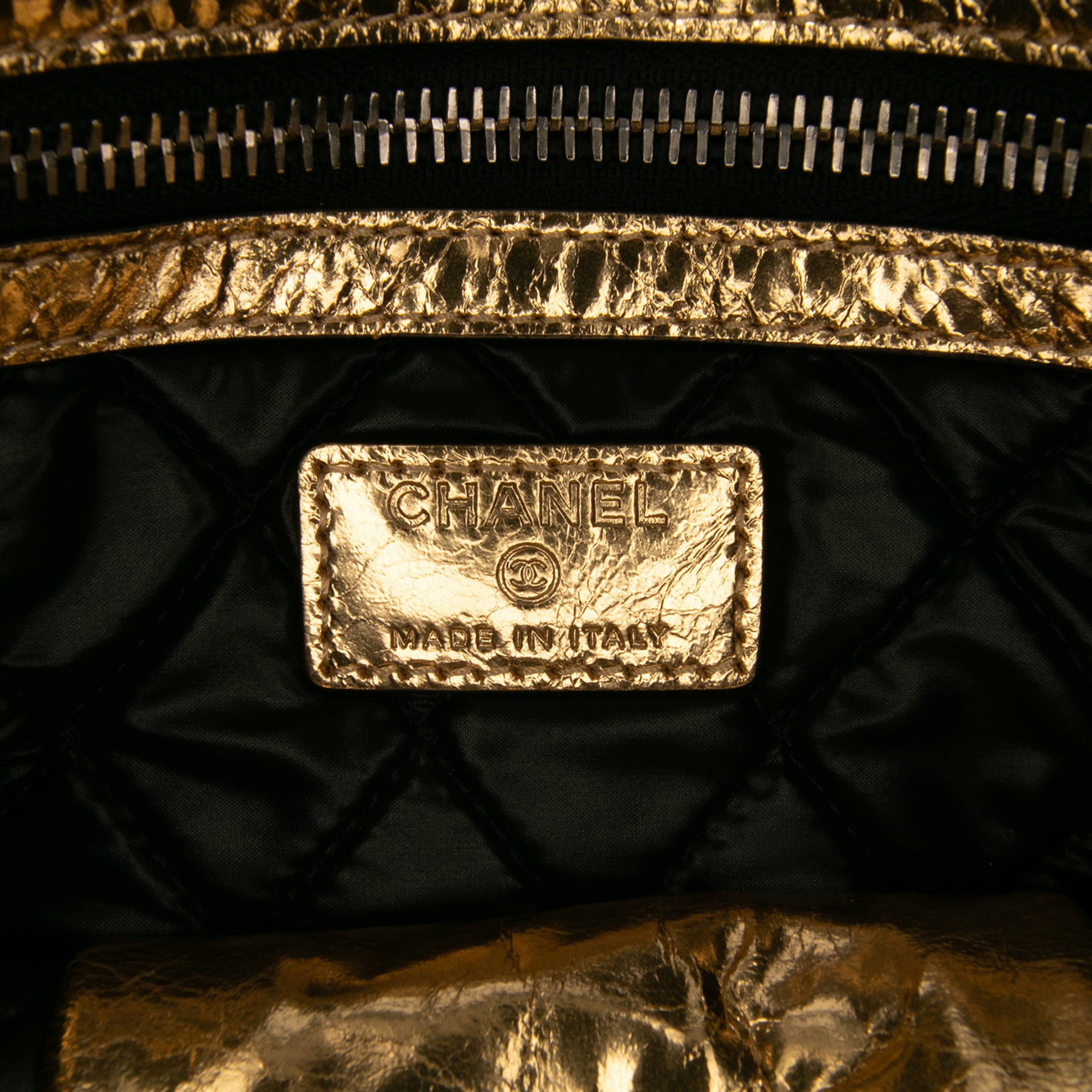 Metallic Lambskin Je Ne Suis Pas En Solde Clutch