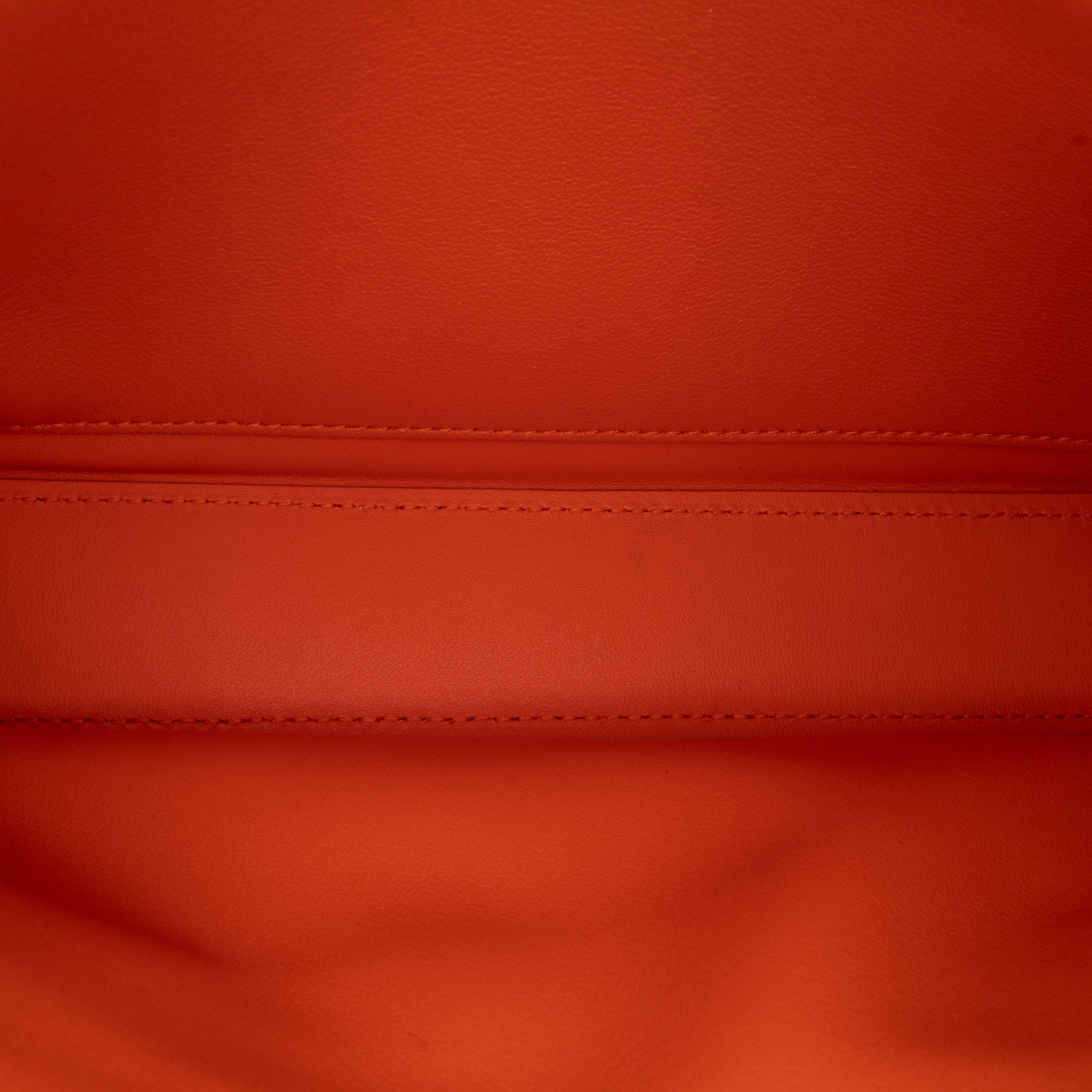 Triomphe Calfskin Cuir Chain Shoulder Bag