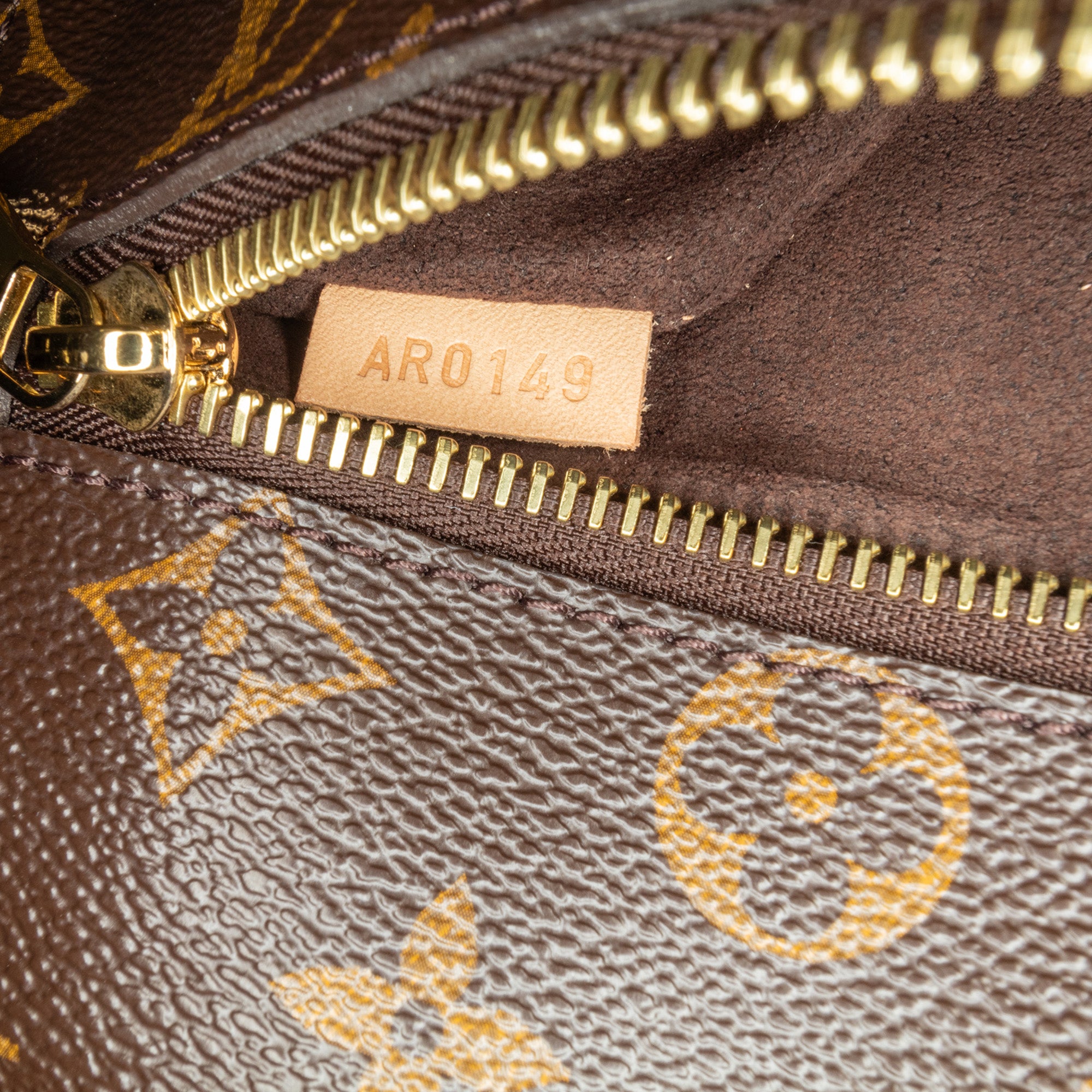 Monogram Pochette Metis