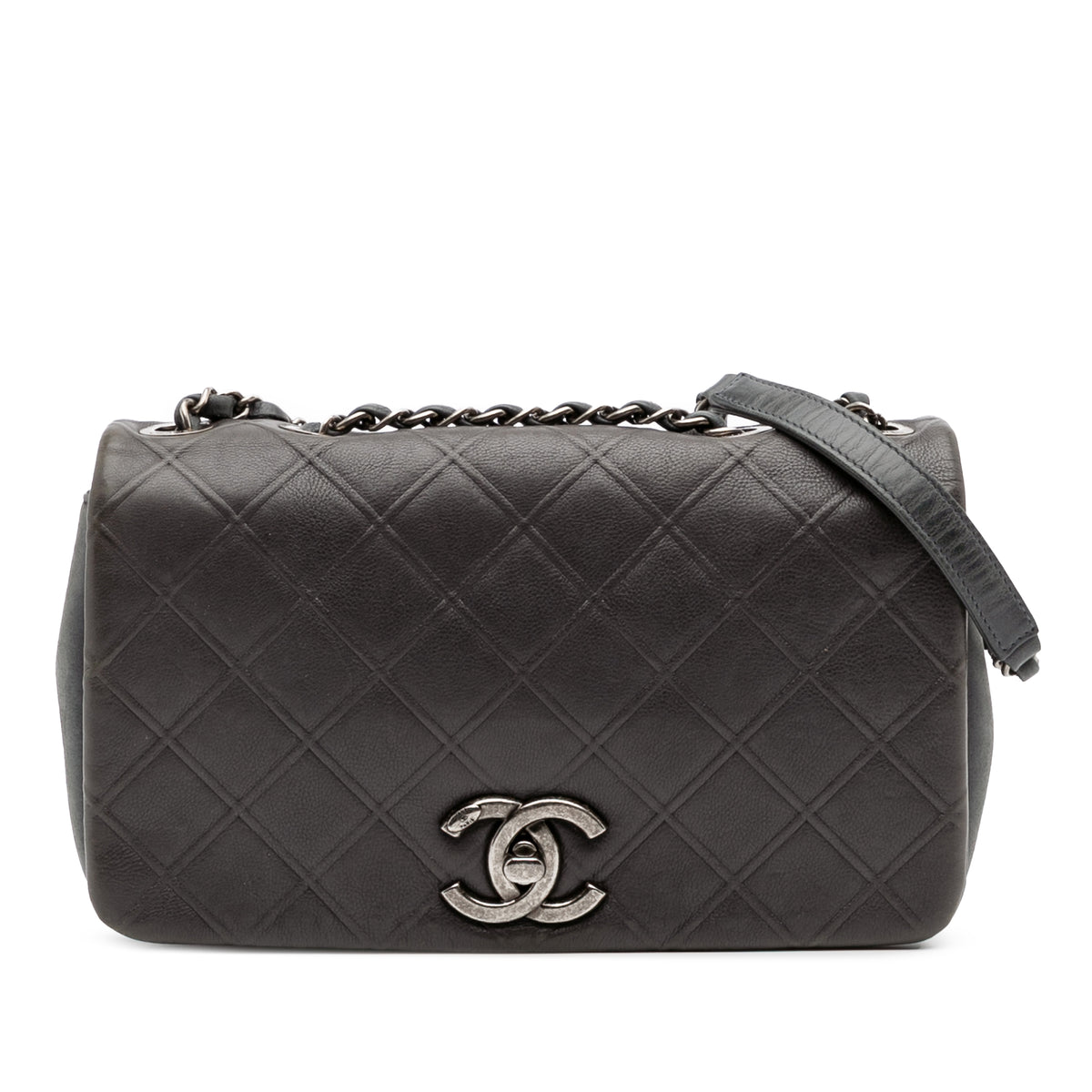 Paris Edinburgh Medium Diamond Embossed Calfskin New Chic Flap
