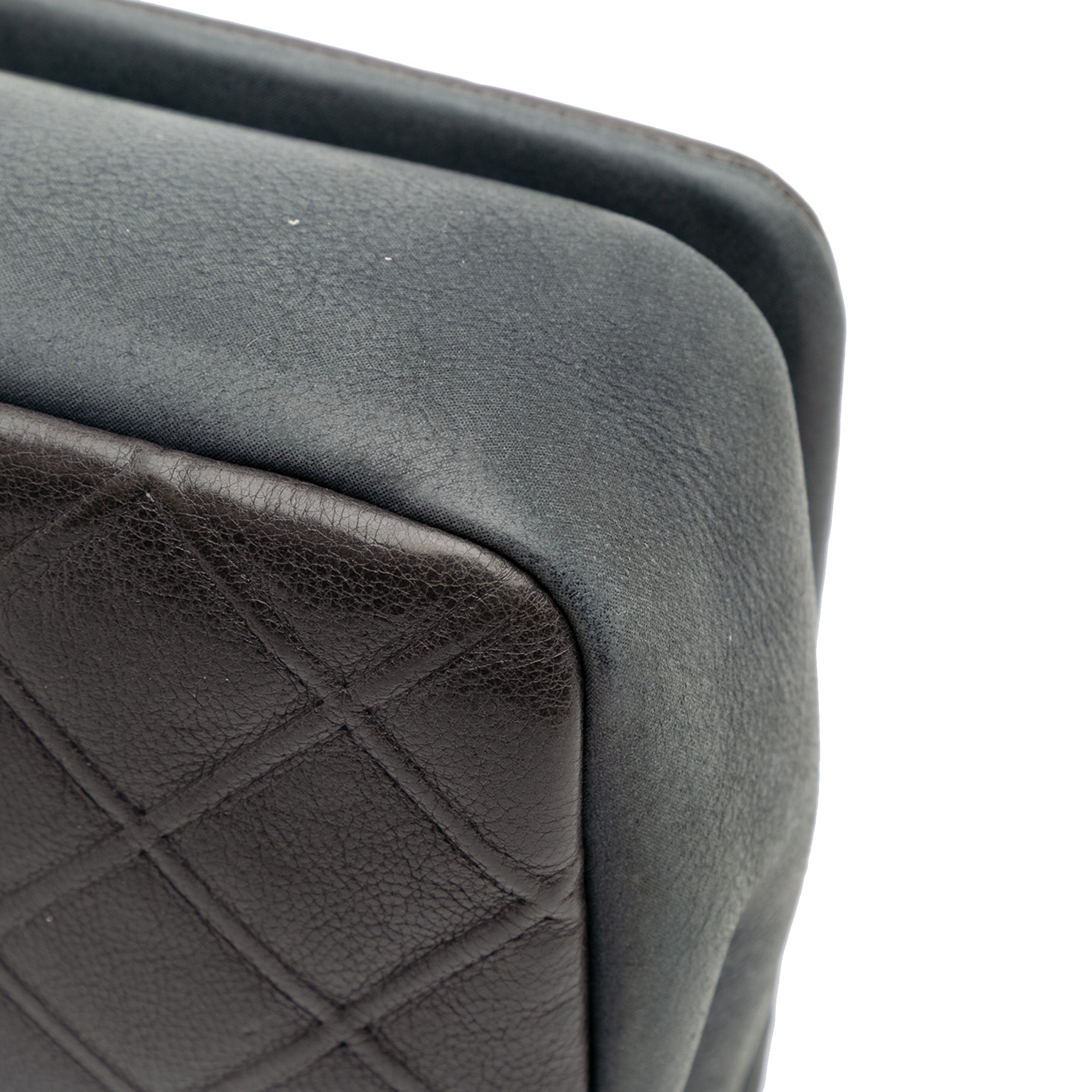 Paris Edinburgh Medium Diamond Embossed Calfskin New Chic Flap