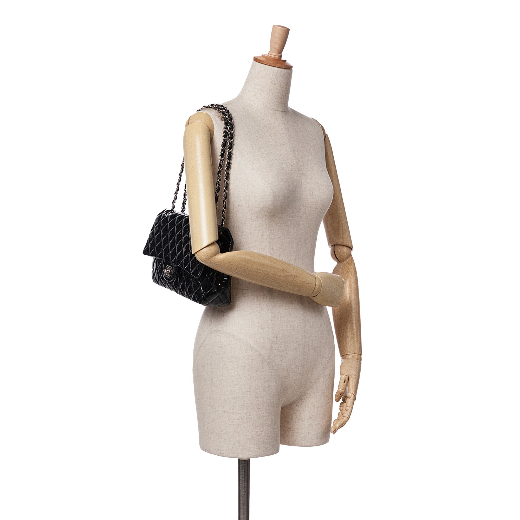 Medium Classic Patent Double Flap