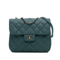 Medium Quilted Caviar Urban Companion Flap