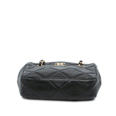 Quilted Lambskin Tiny Shopping Clutch With Chain