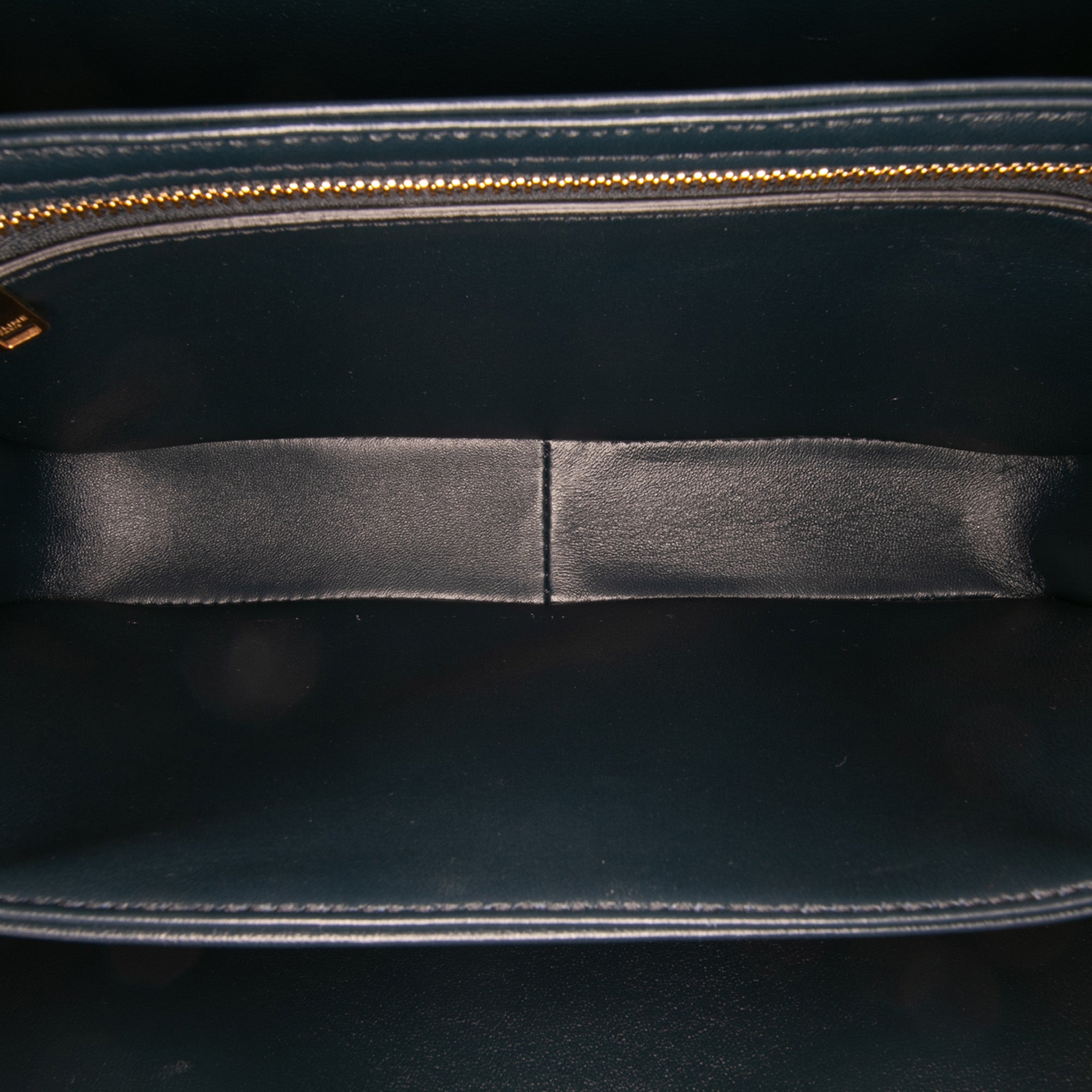 Classique Shiny Calfskin Triomphe Crossbody