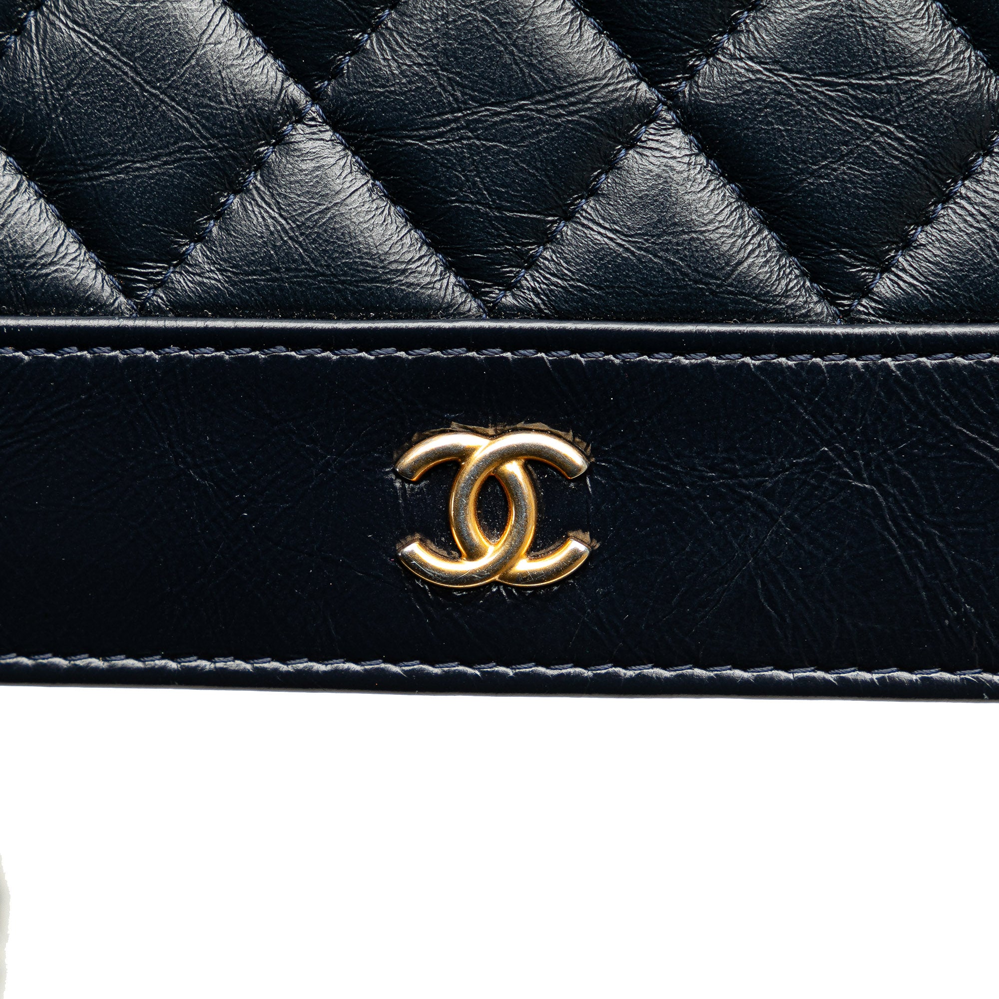 Quilted Aged Calfskin Gabrielle Wallet On Chain