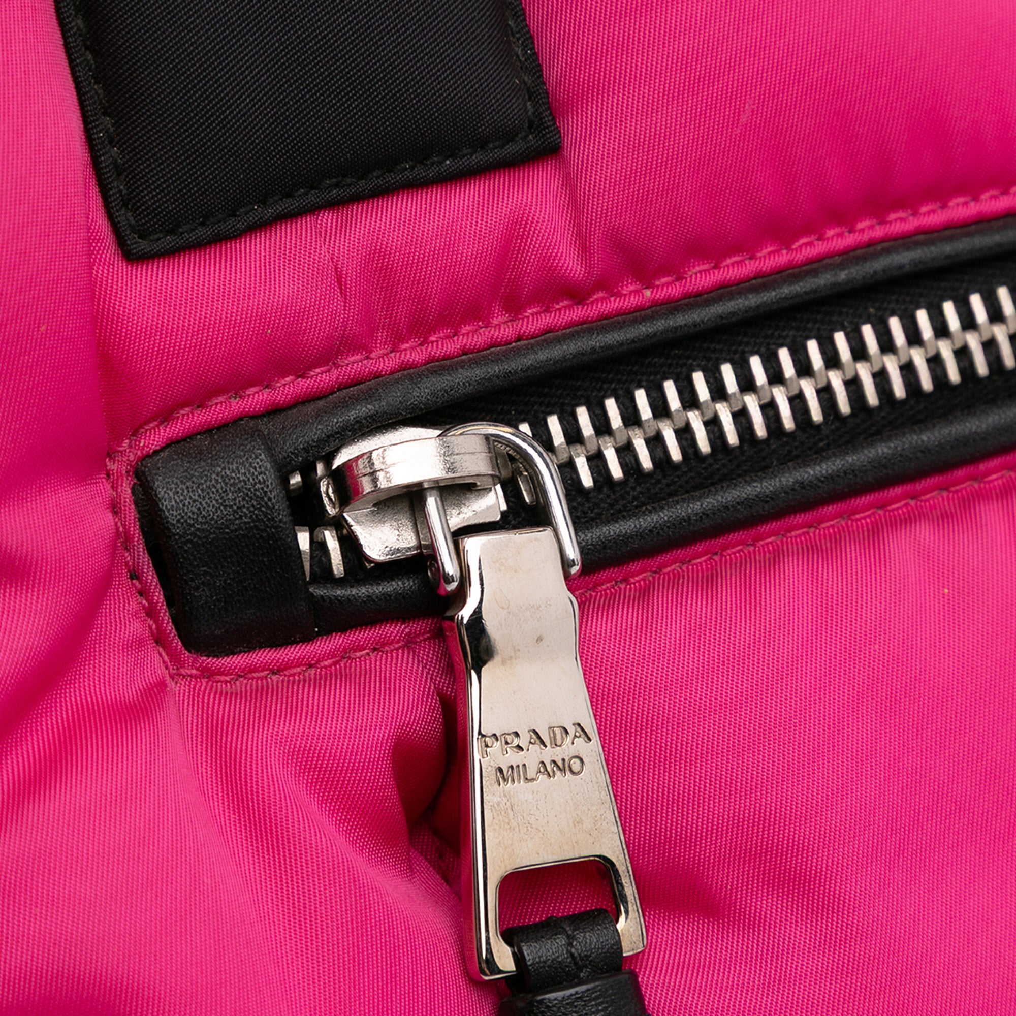 Tessuto Bomber Satchel
