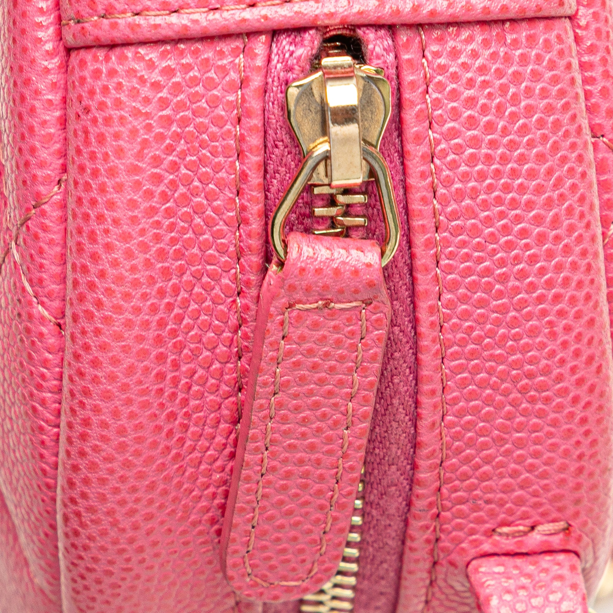 CC Quilted Caviar Round Clutch With Chain