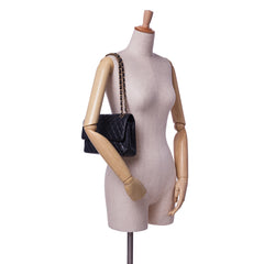 Medium Classic Caviar Double Flap