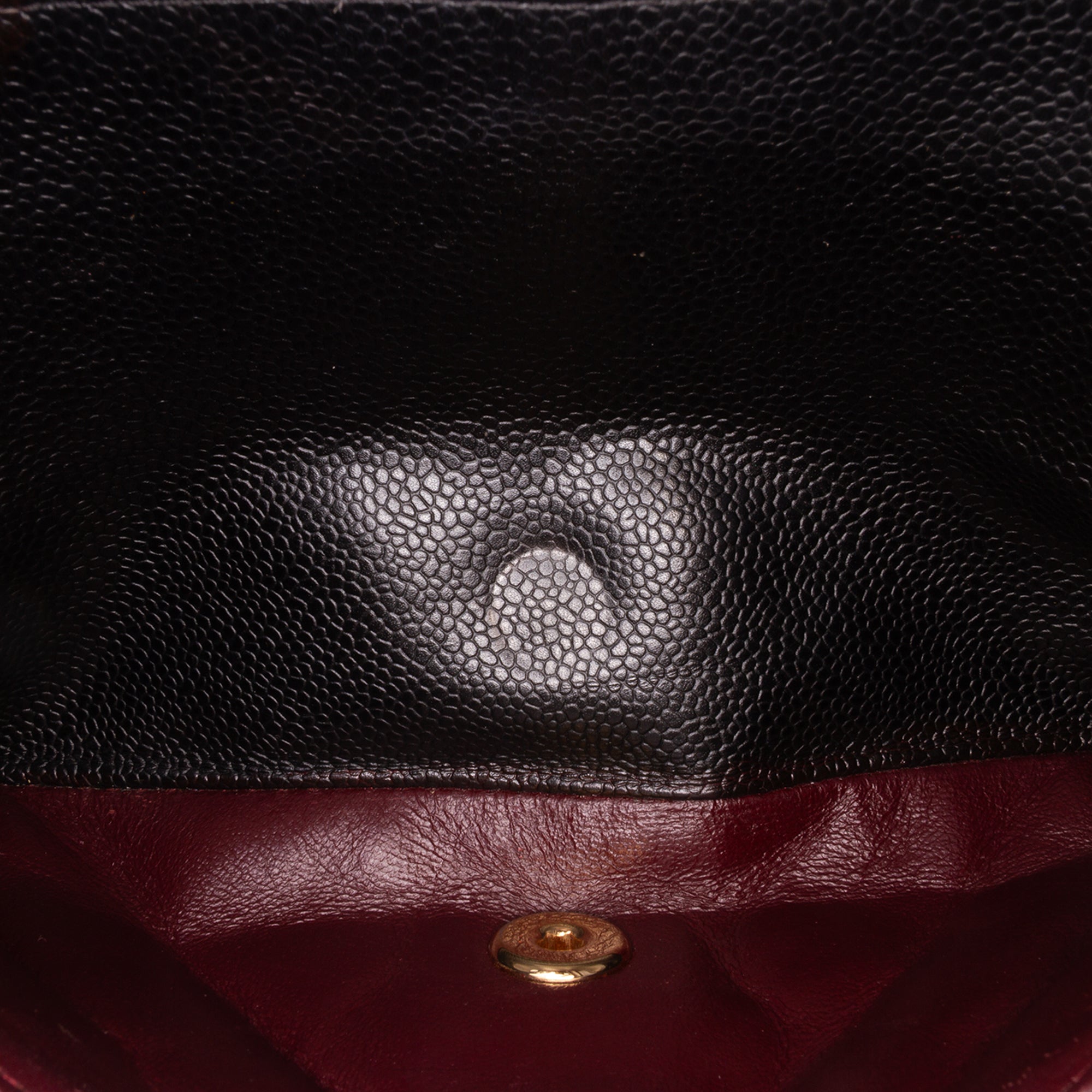 Medium Classic Caviar Double Flap