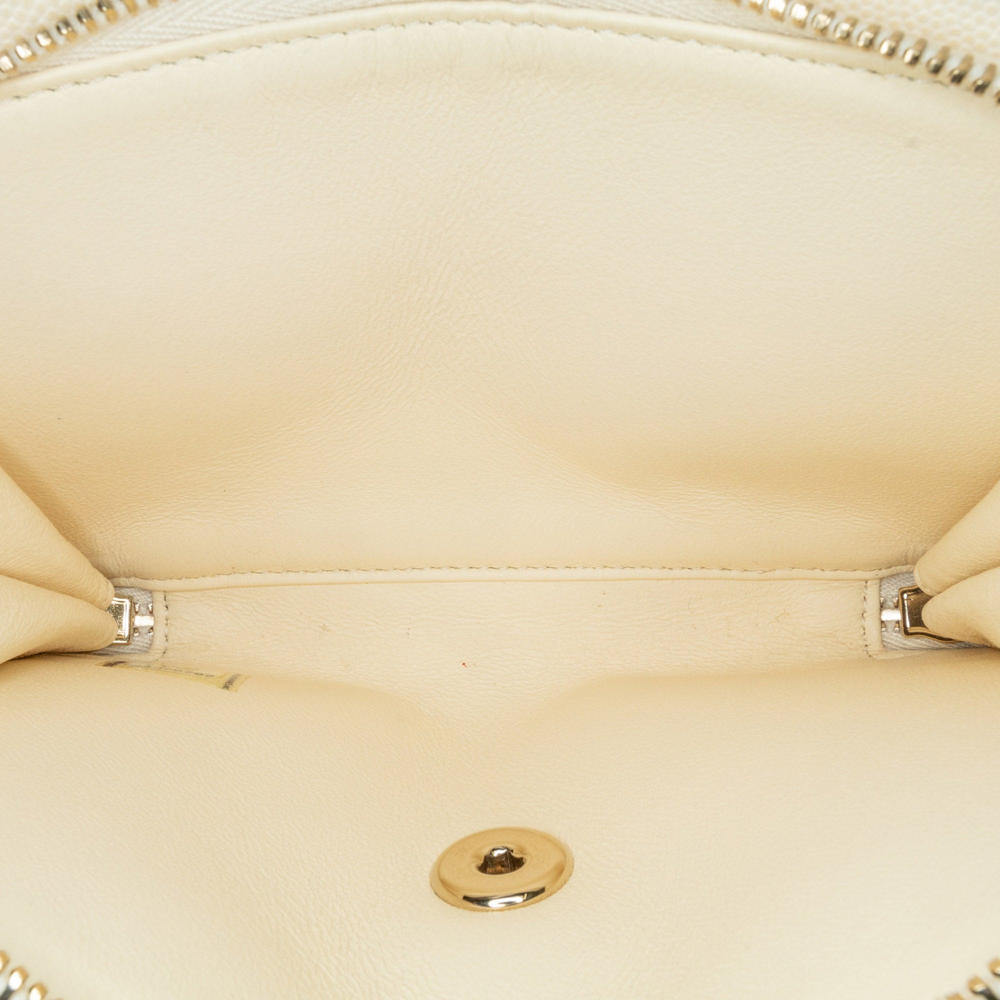 Small Caviar Business Affinity Top Handle Flap_5