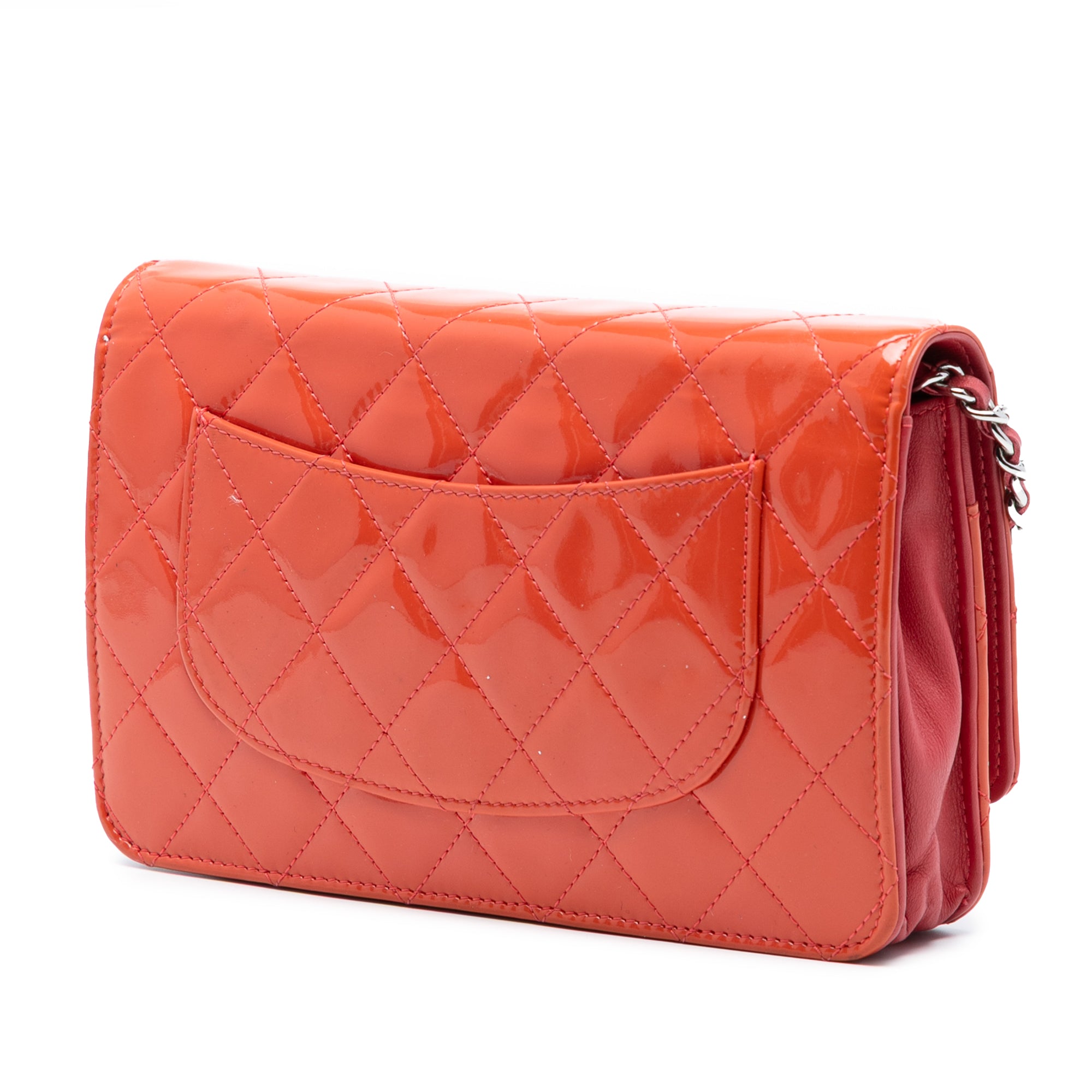 CC Quilted Patent Wallet On Chain