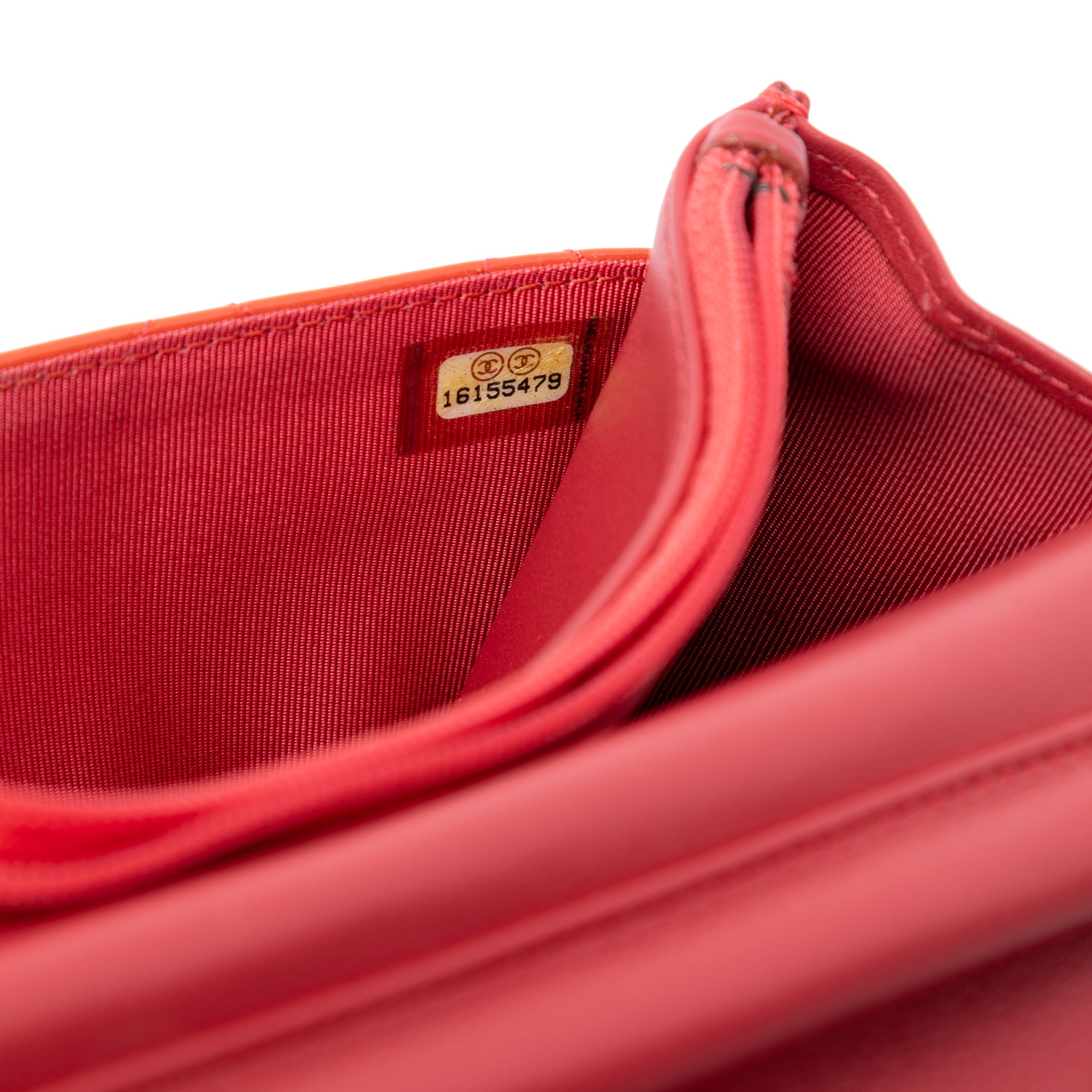 CC Quilted Patent Wallet On Chain