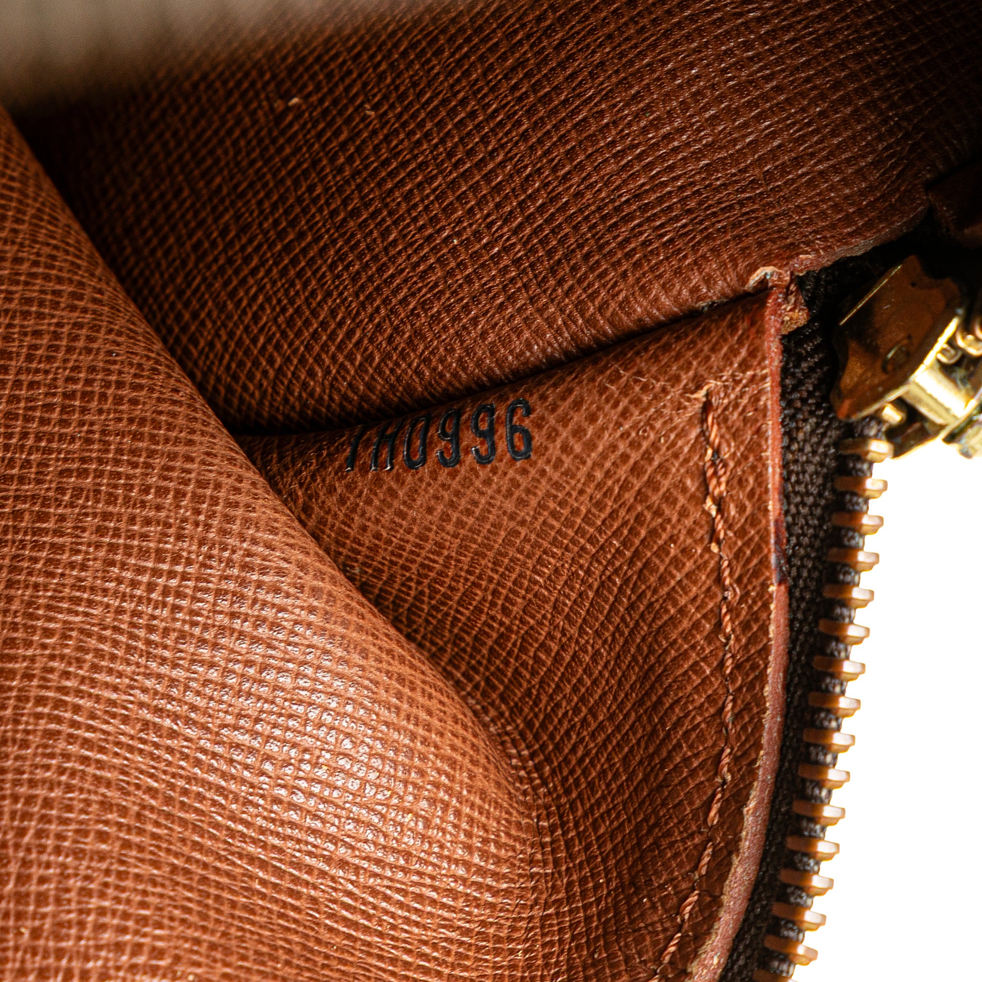 Monogram Papillon 30