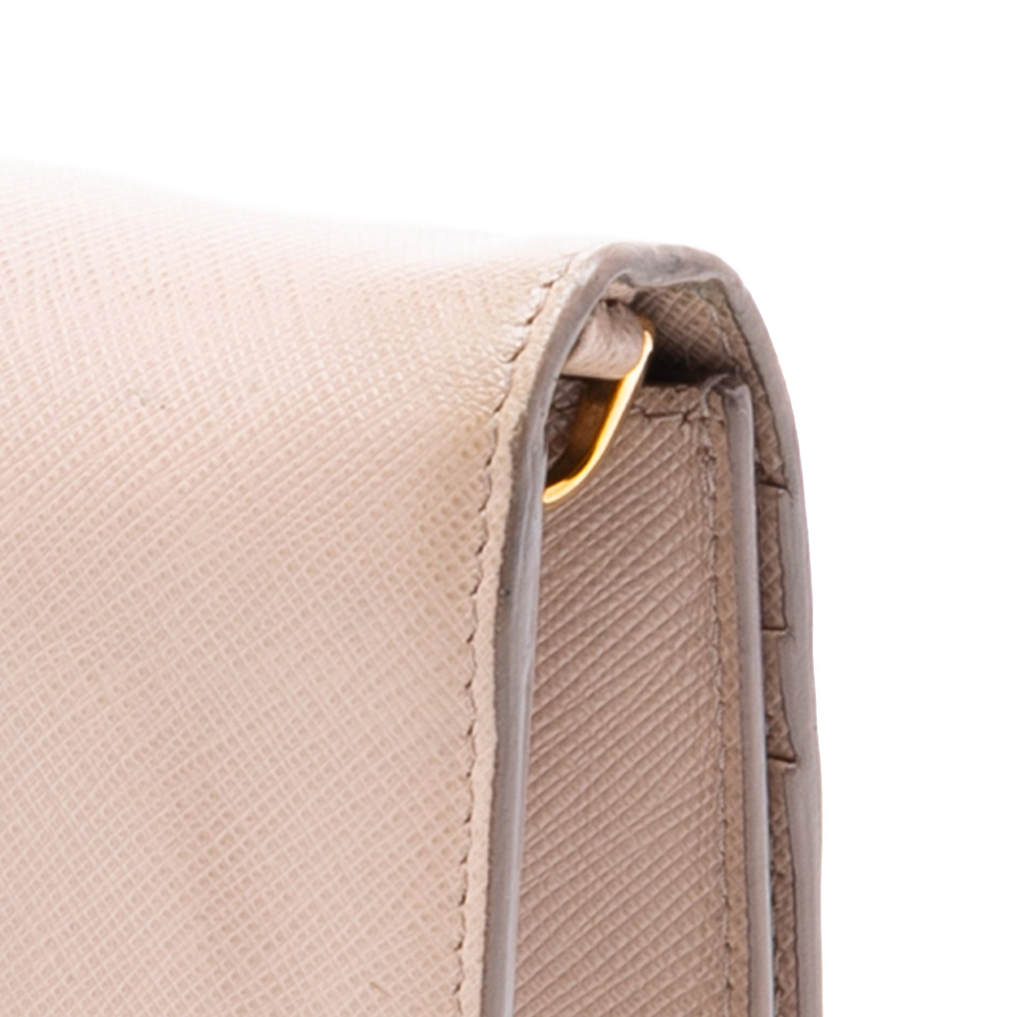 Saffiano Wallet On Chain