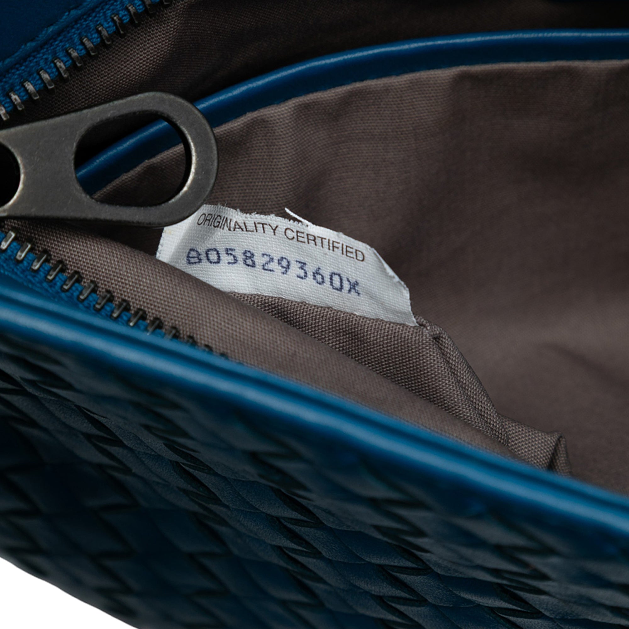 Nappa Intrecciato VN Crossbody