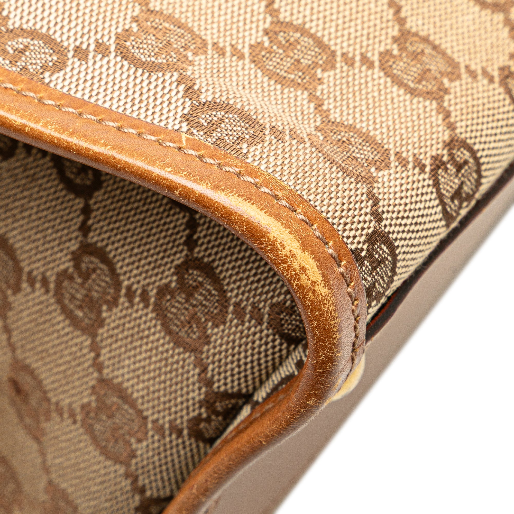 GG Canvas Shoulder Bag