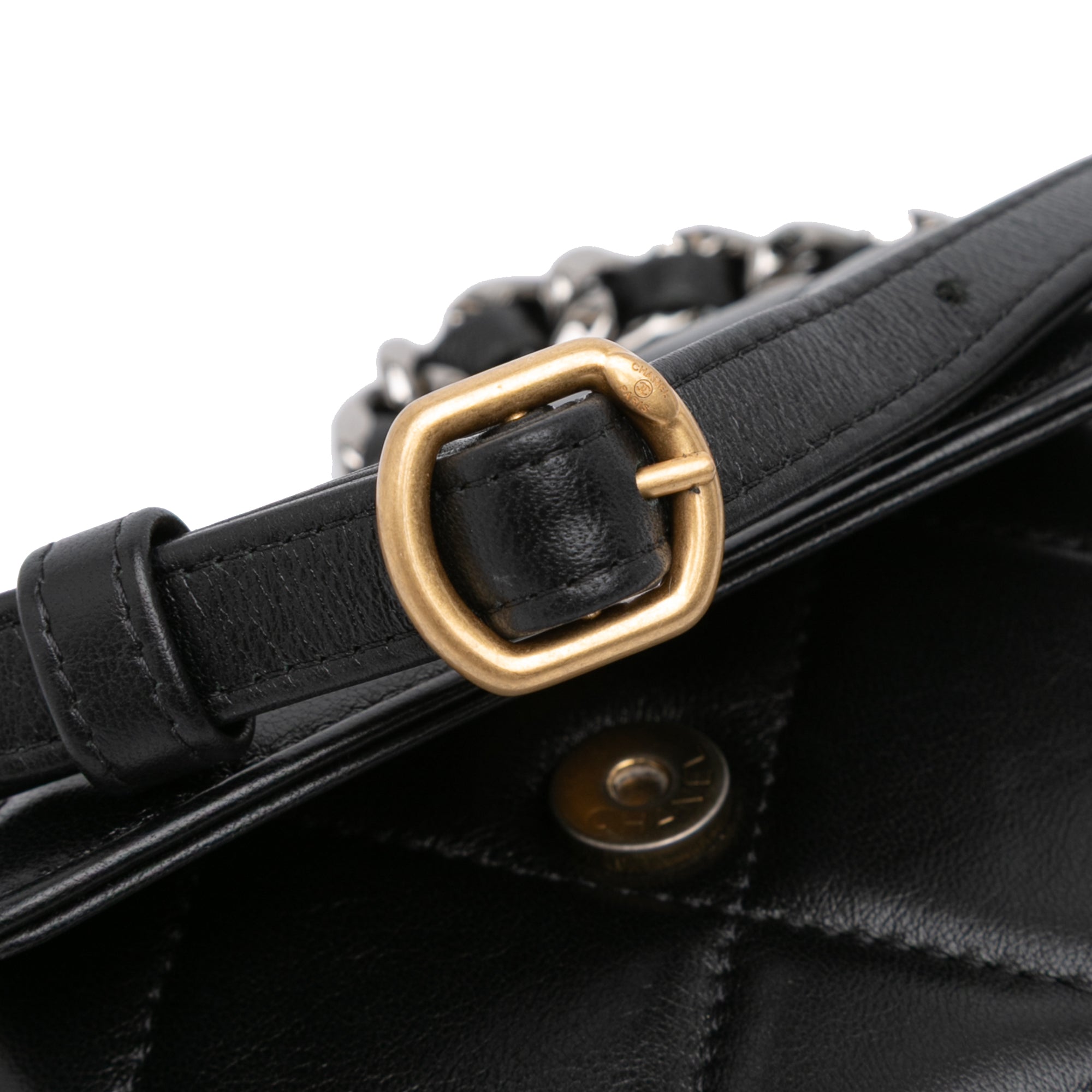Quilted Lambskin 19 Flap Coin Purse With Chain